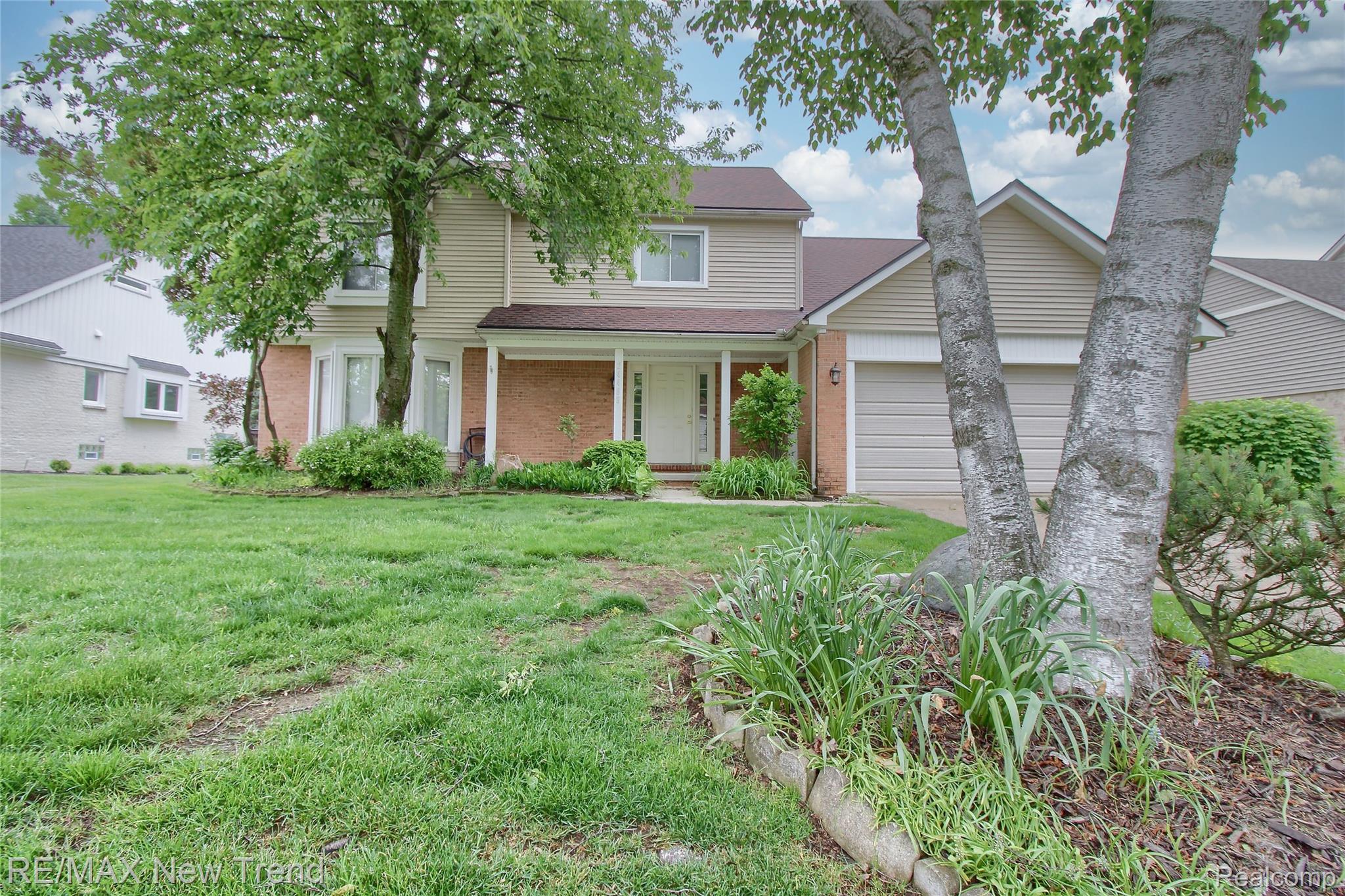 24498, Redwing, Novi, Michigan, 48374