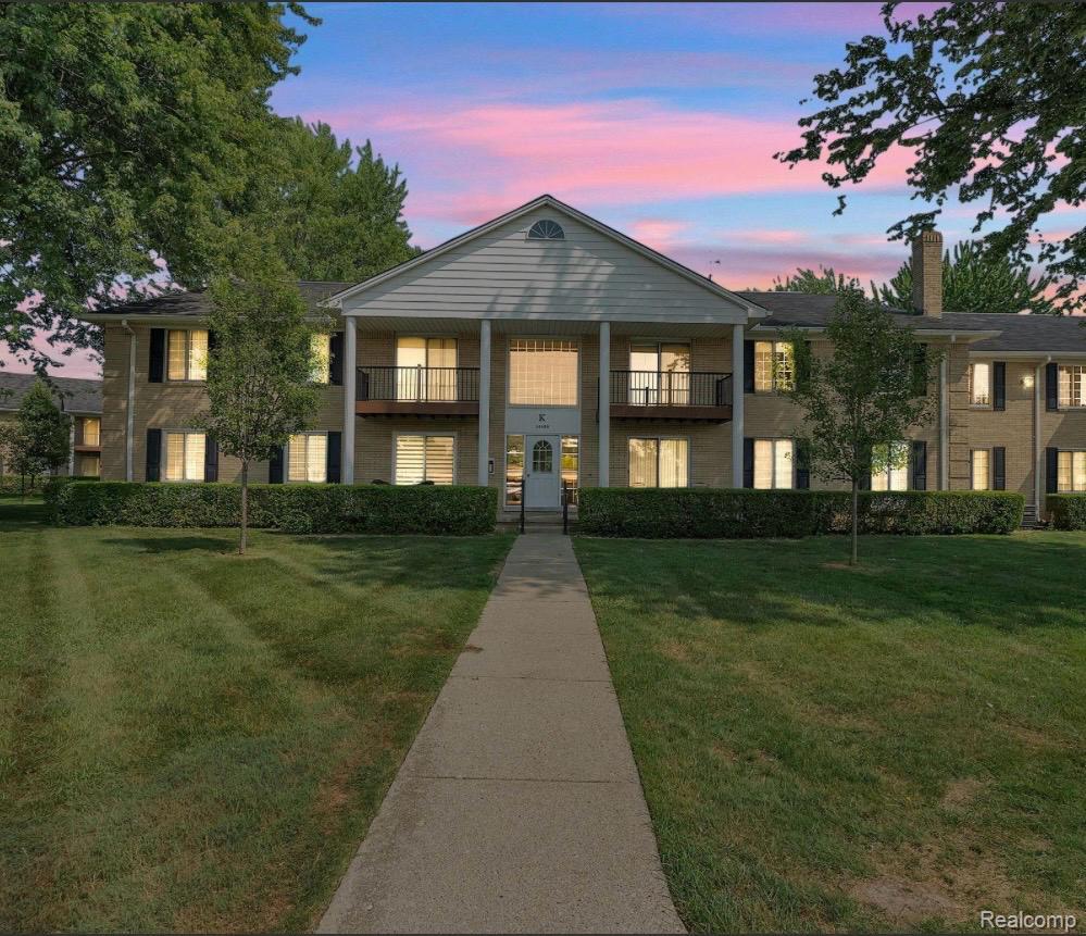 34680, Huntley, #K-36, Sterling Heights, Michigan, 48312