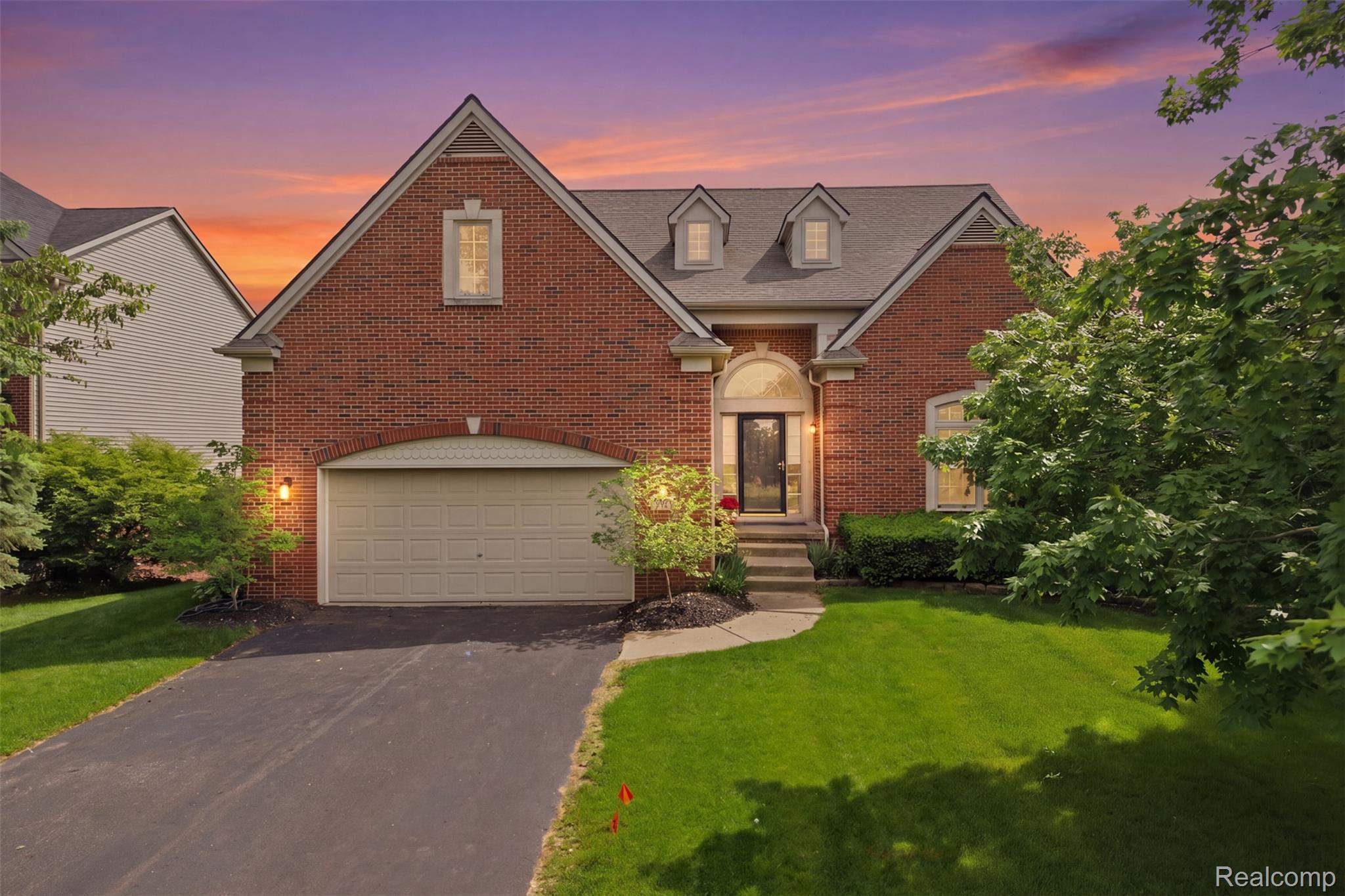 735, Kentbrook, Commerce Twp, Michigan, 48382