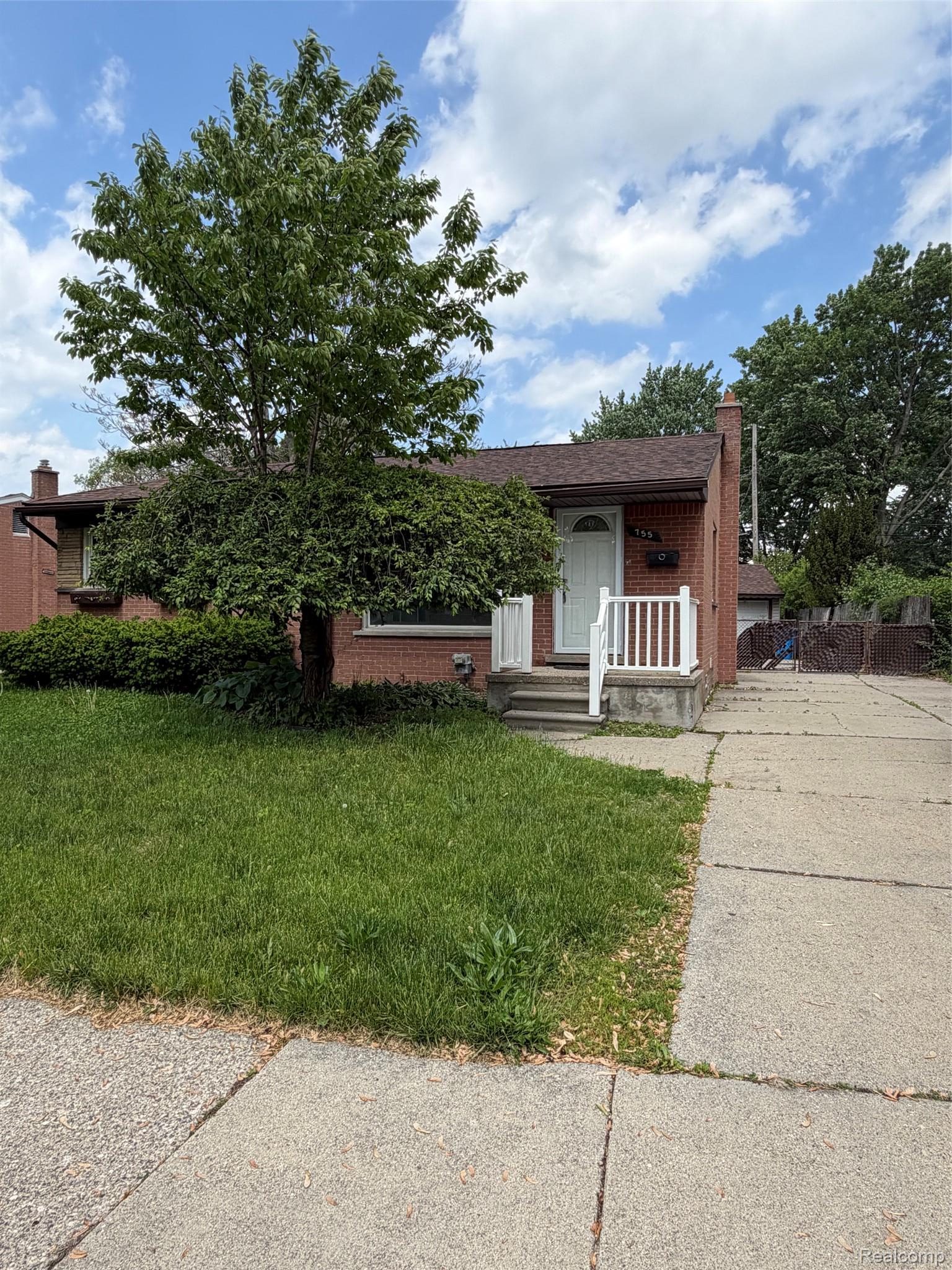 755, VENOY, Madison Heights, Michigan, 48071