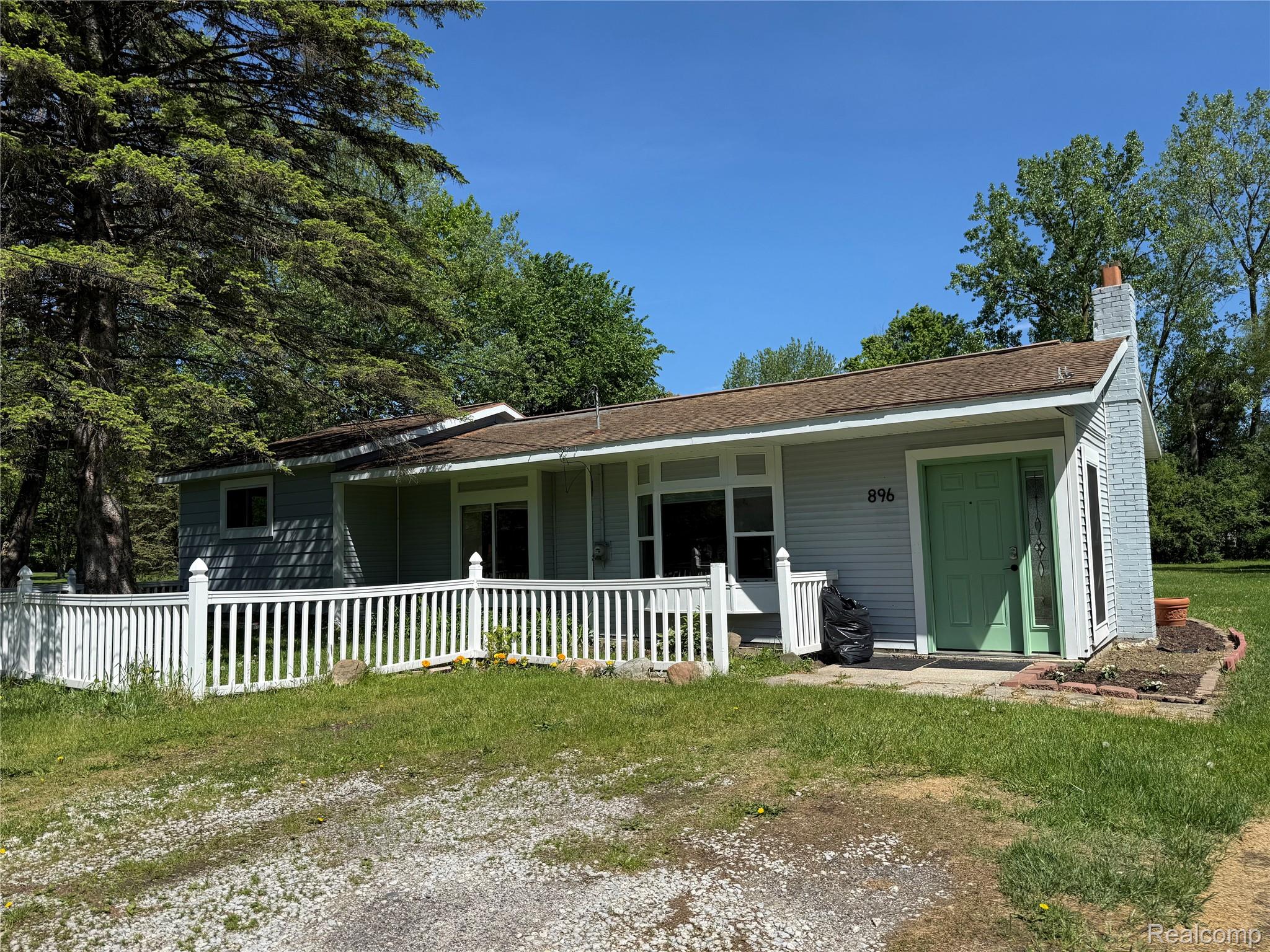 896, Grace, Rochester Hills, Michigan, 48307