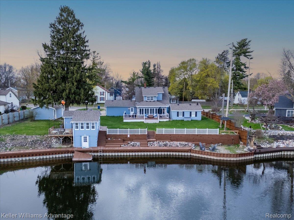 304, Oak, Linden, Michigan, 48451