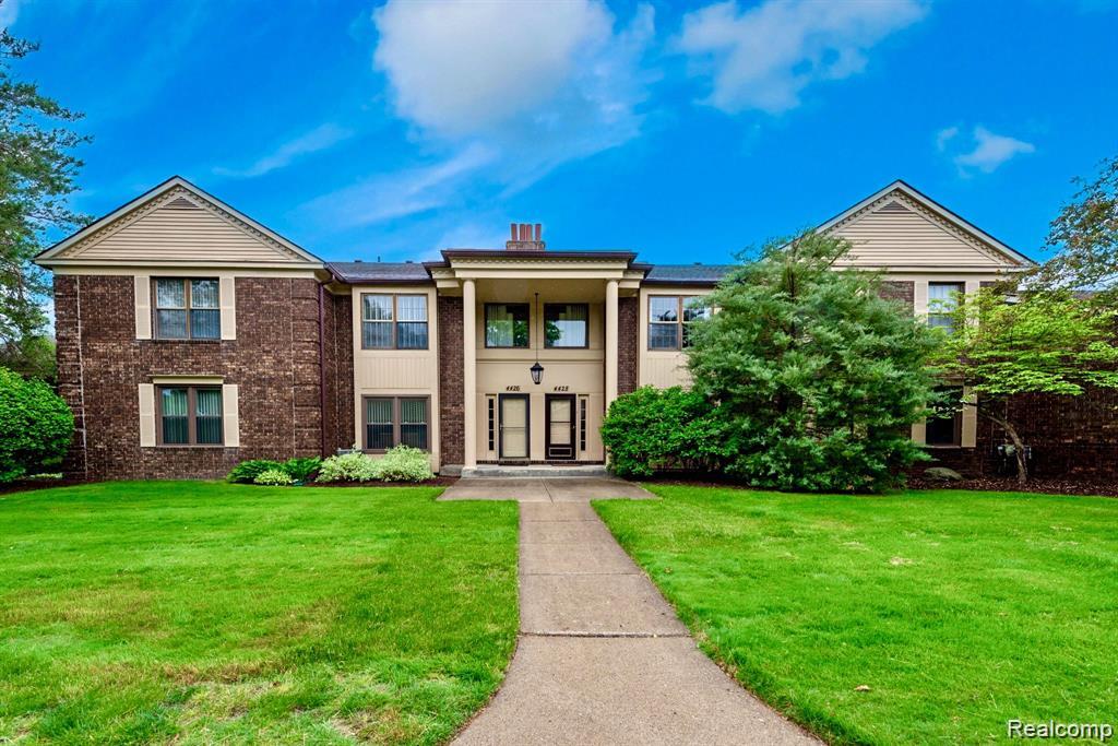 4426, Knightsbridge, West Bloomfield, Michigan, 48323