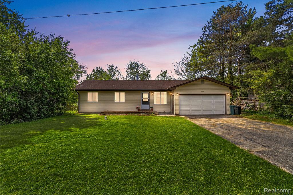 233, Peninsula Lake, Highland, Michigan, 48357