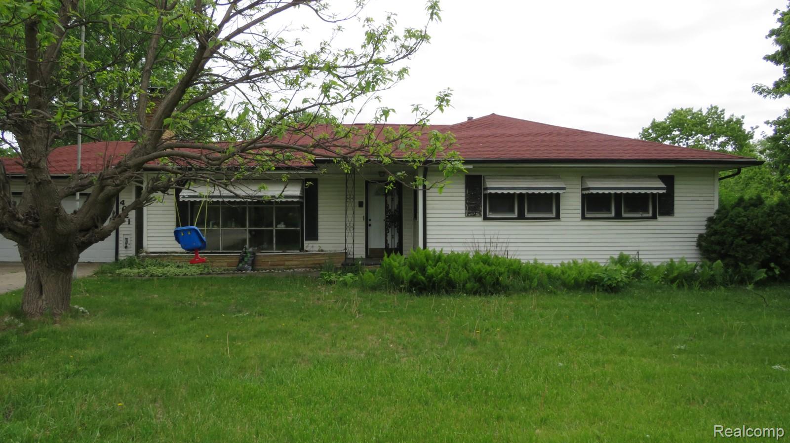 4621, Martin Luther King Jr, Lansing, Michigan, 48910