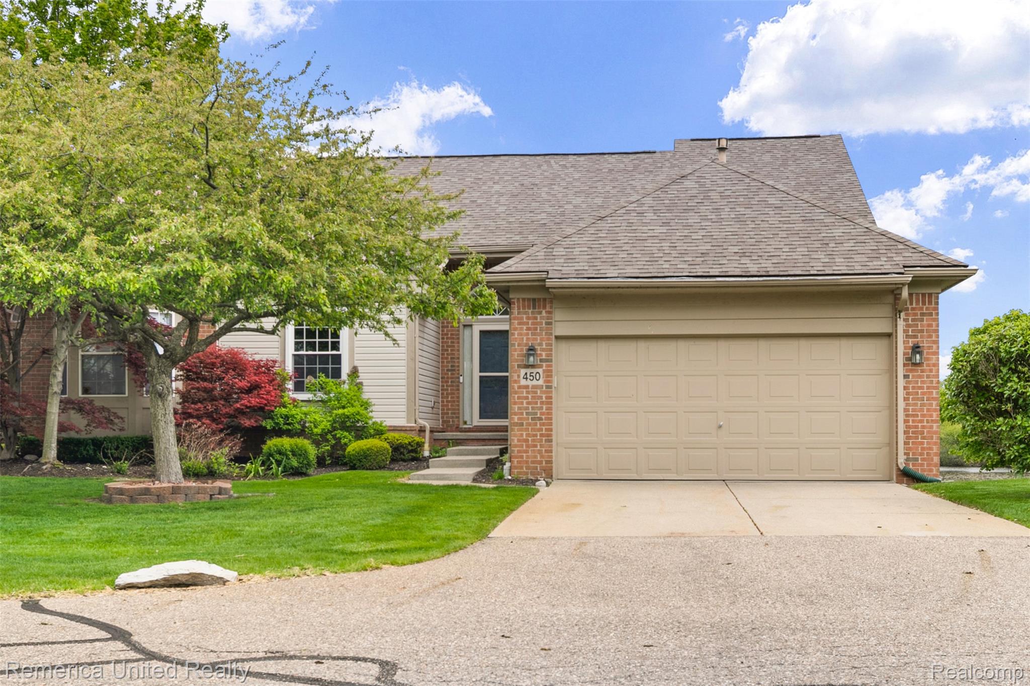 450, Berry Lake, Commerce Twp, Michigan, 48390