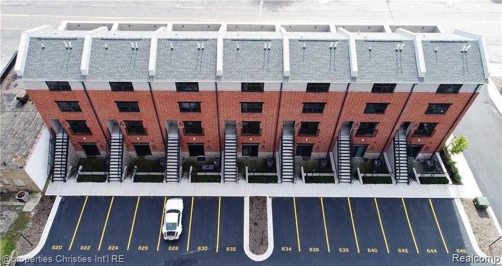 642, 11 MILE, Royal Oak, Michigan, 48067