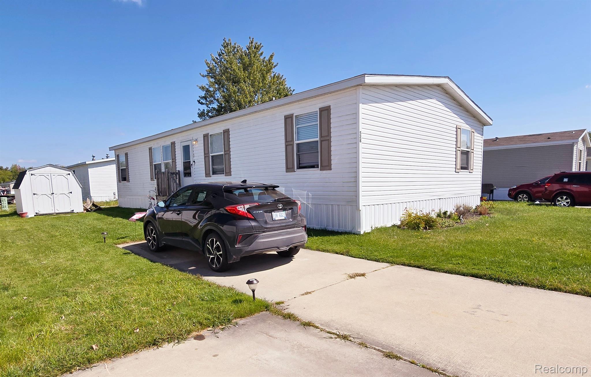 528, ELMWOOD, Columbus, Michigan, 48063