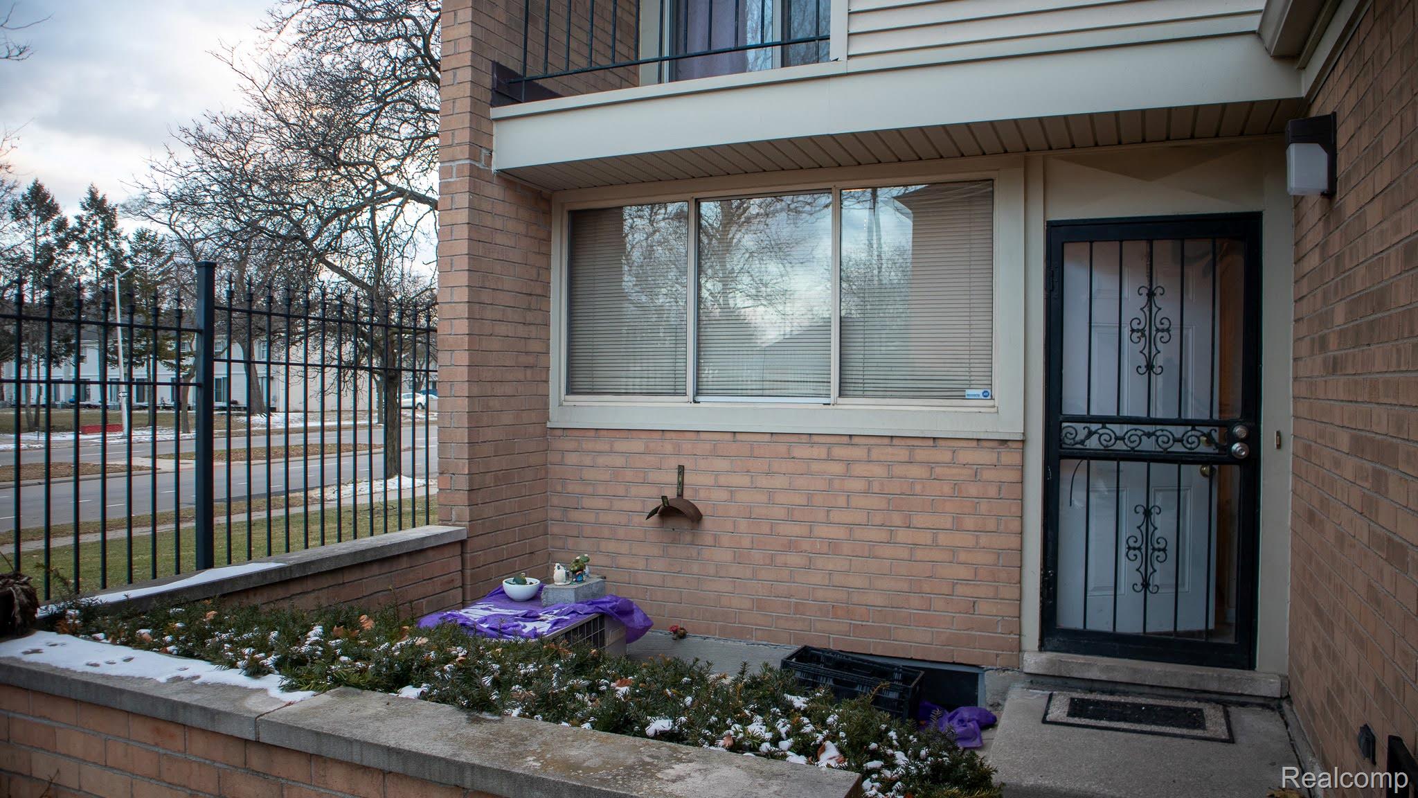 1011, Trevor, Detroit, Michigan, 48207