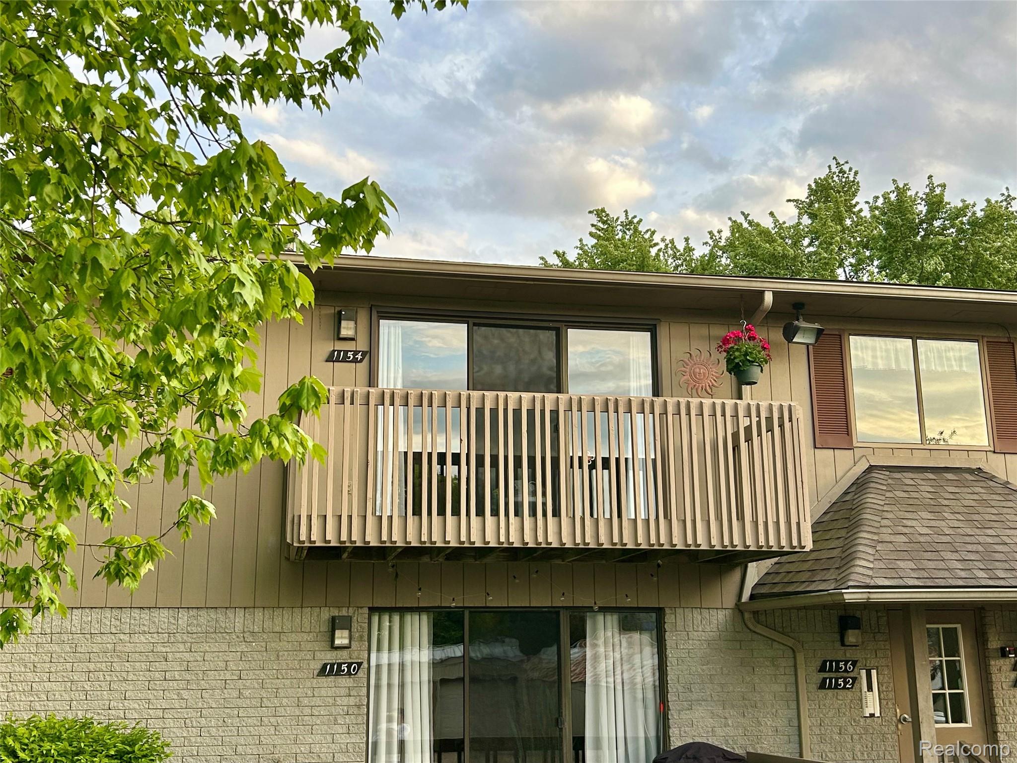 1154, Hillcrest, Oxford, Michigan, 48371