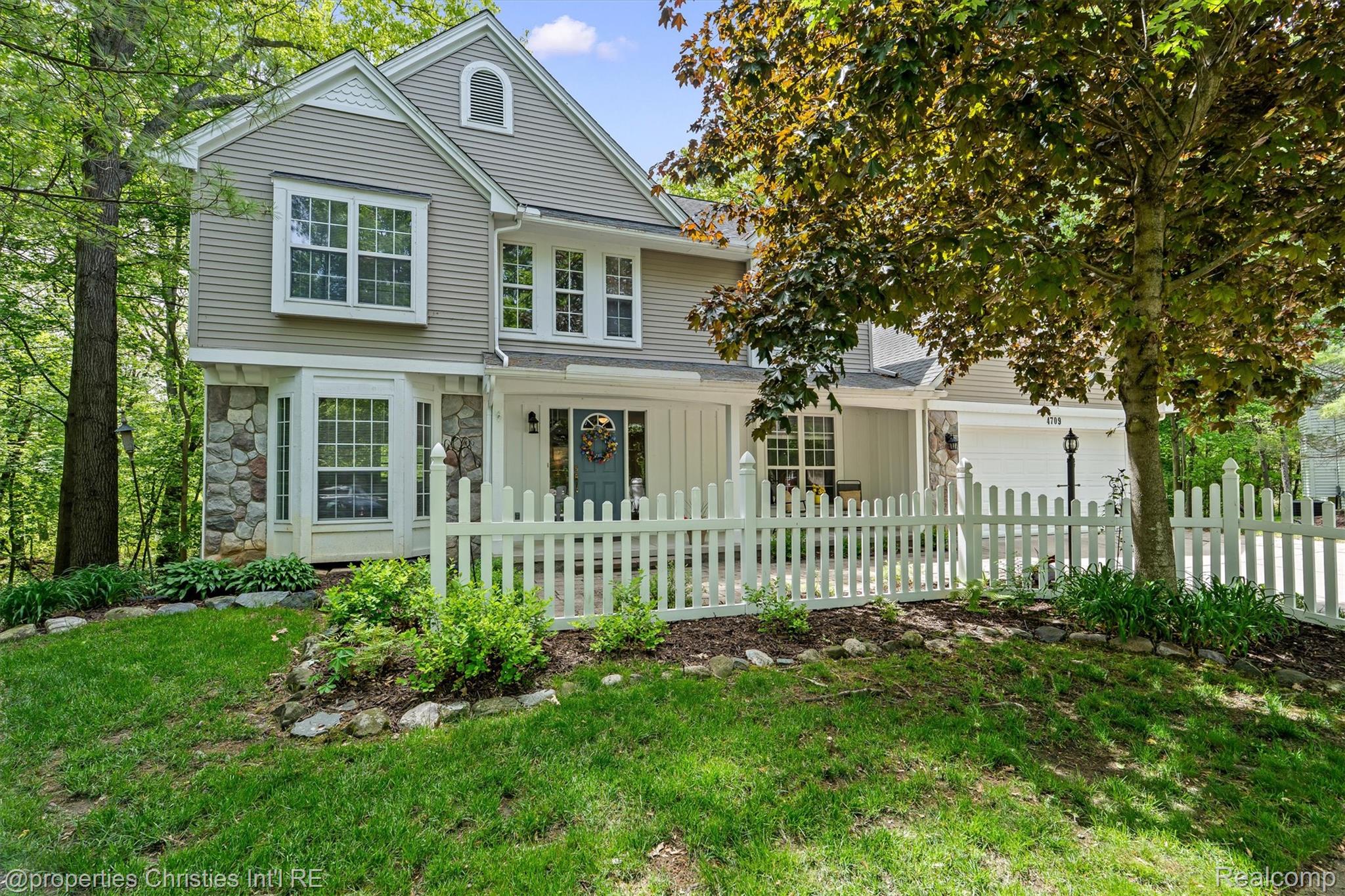 4709, Greenview, Commerce Twp, Michigan, 48382
