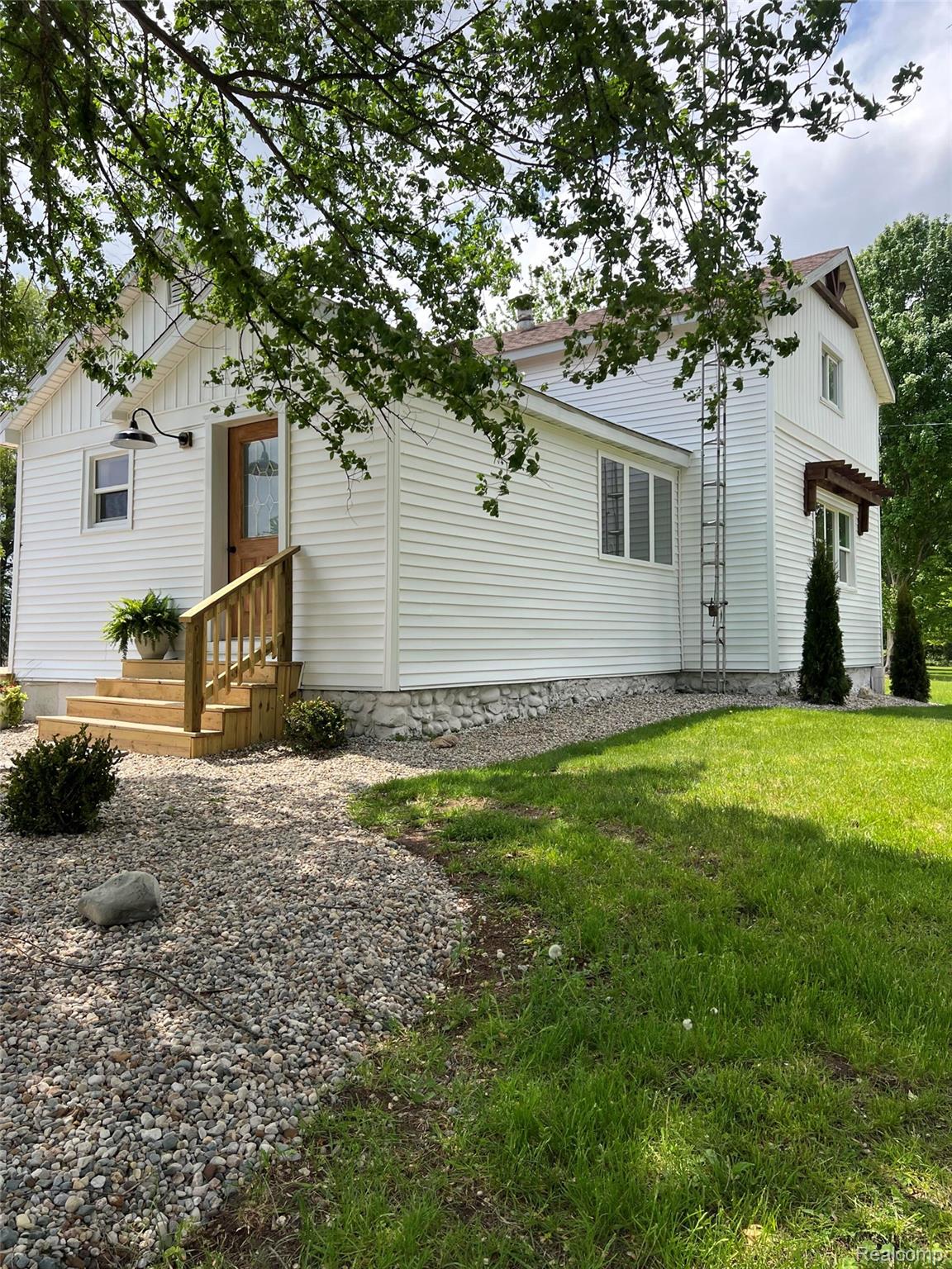 12301, Niblock, Chesaning, Michigan, 48616