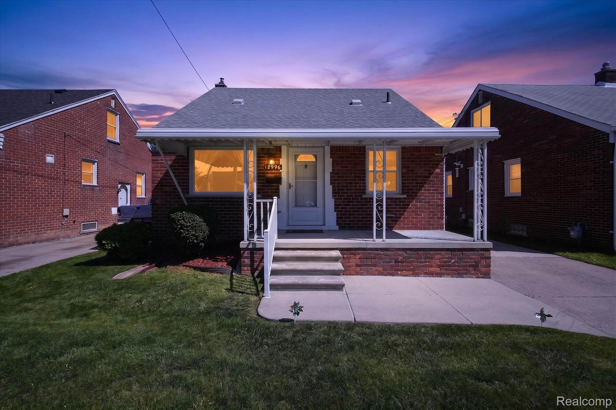 12996, Callender, Southgate, Michigan, 48195