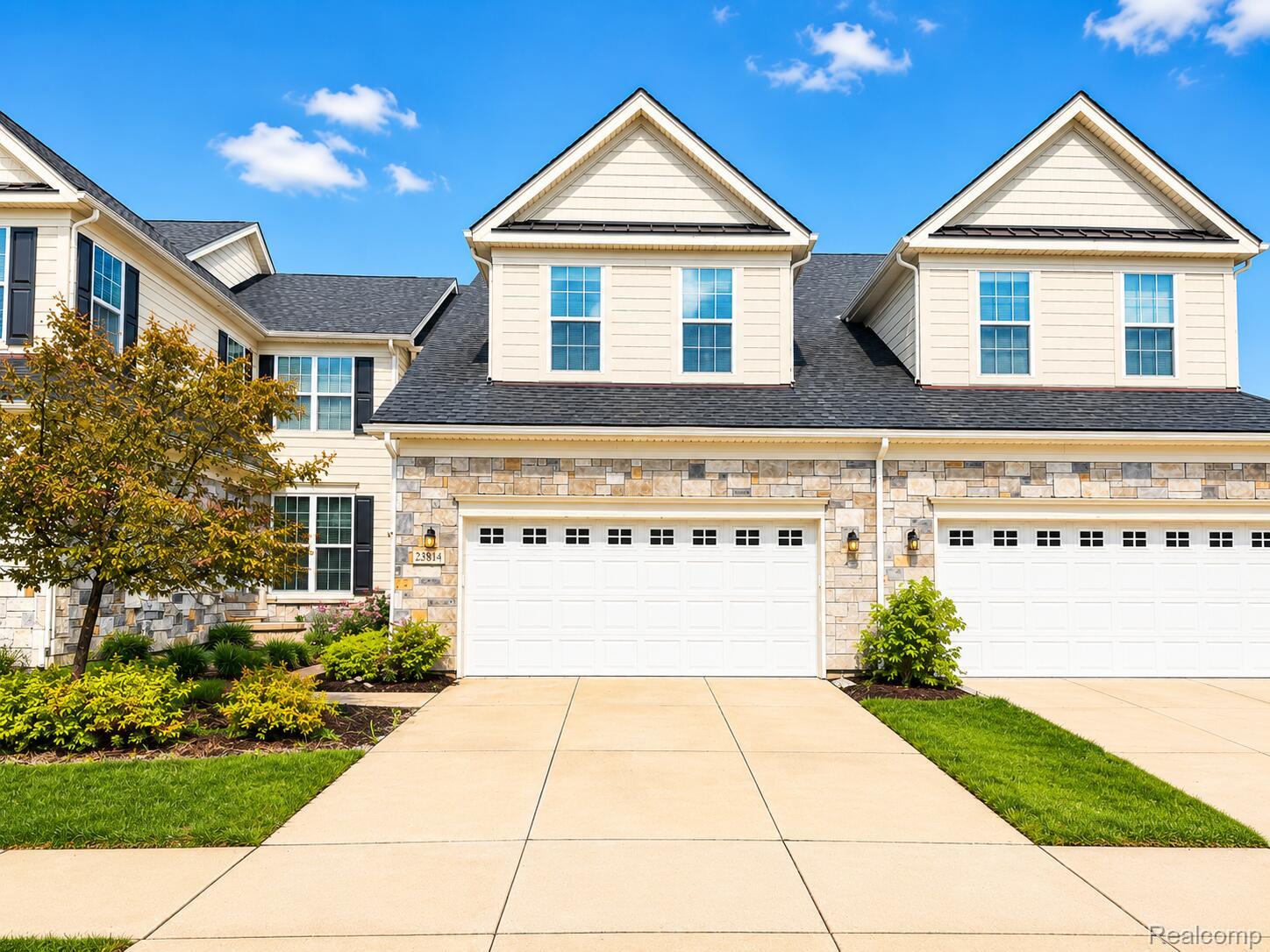 23814, Seminole, Novi, Michigan, 48375
