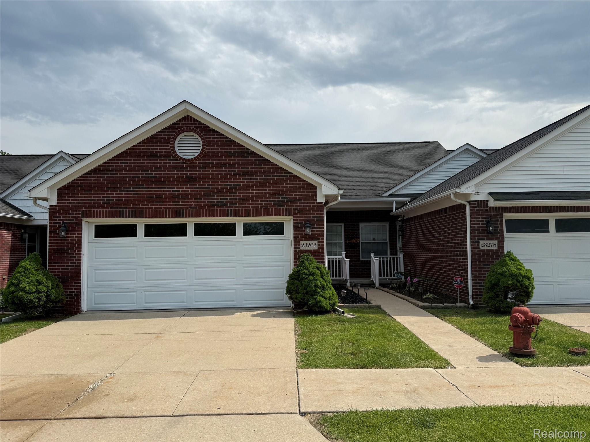 23263, Pinewood, #110, Taylor, Michigan, 48180