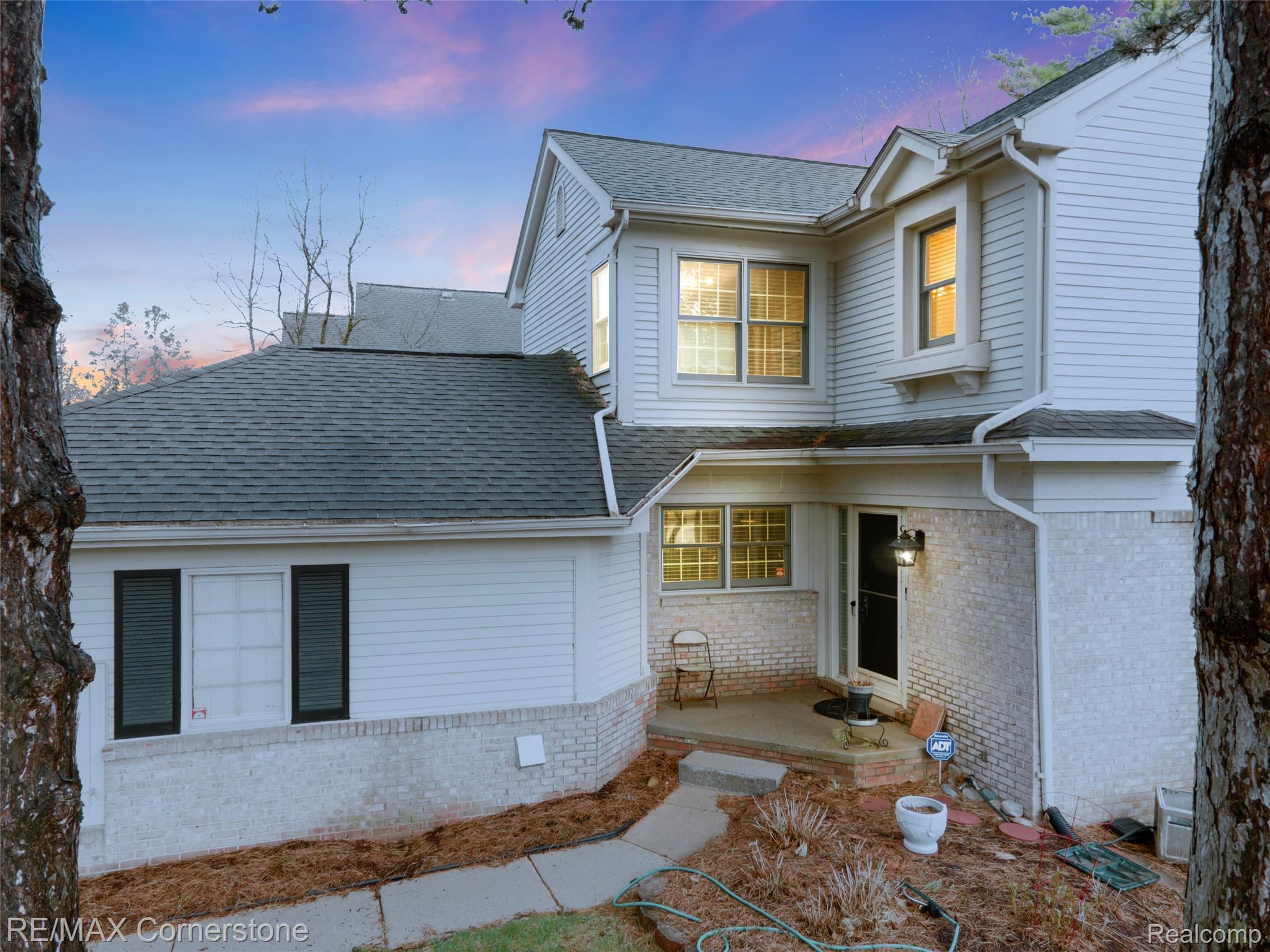 7632, Danbury Circle, West Bloomfield, Michigan, 48322