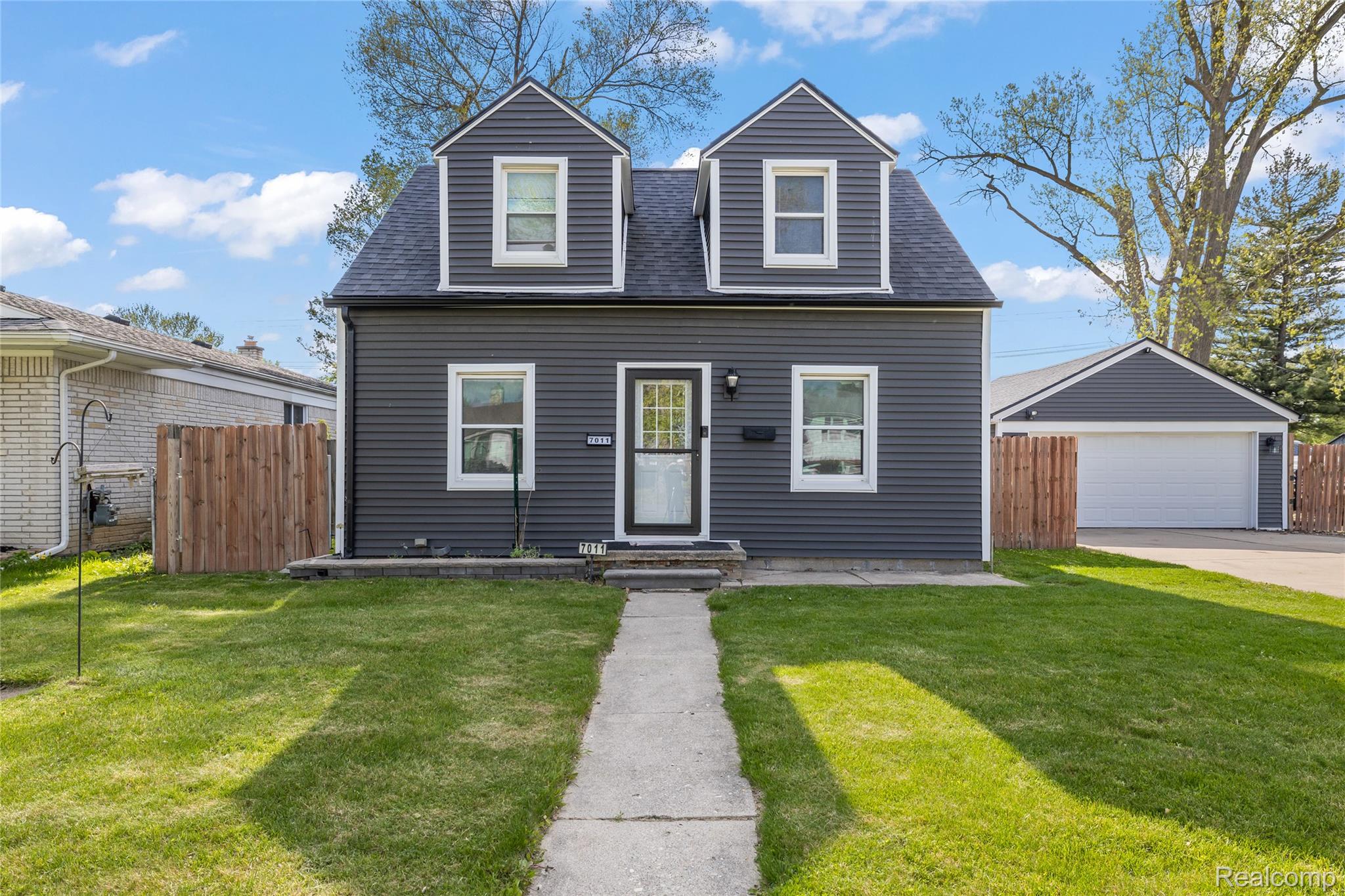 7011, Belton, Garden City, Michigan, 48135