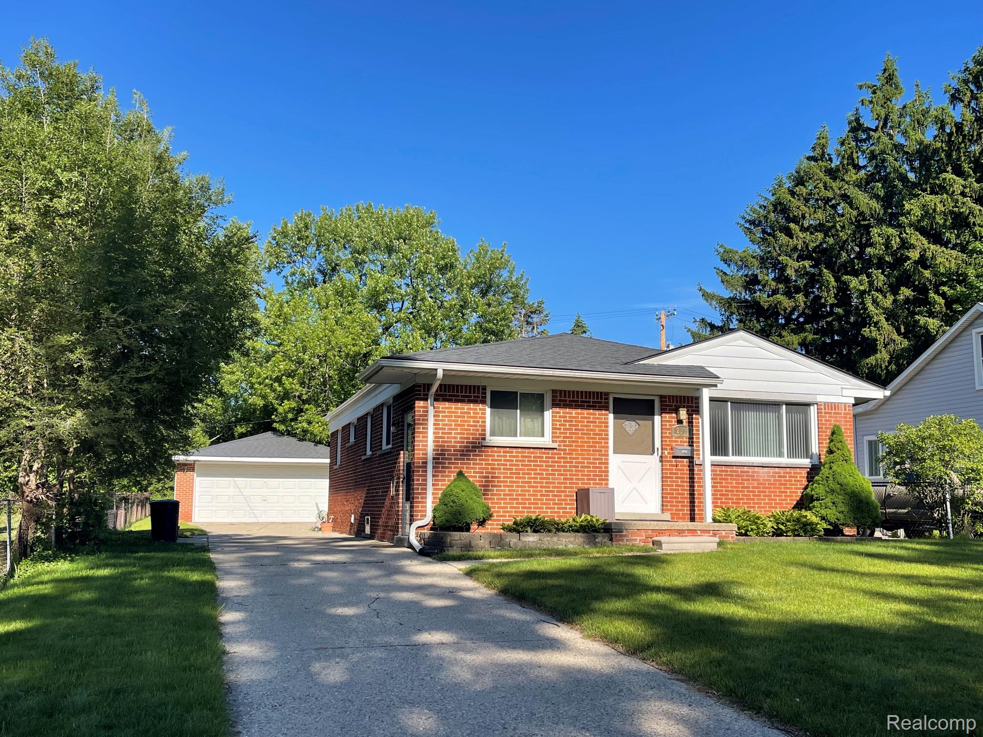 2609, Maplewood, Royal Oak, Michigan, 48073