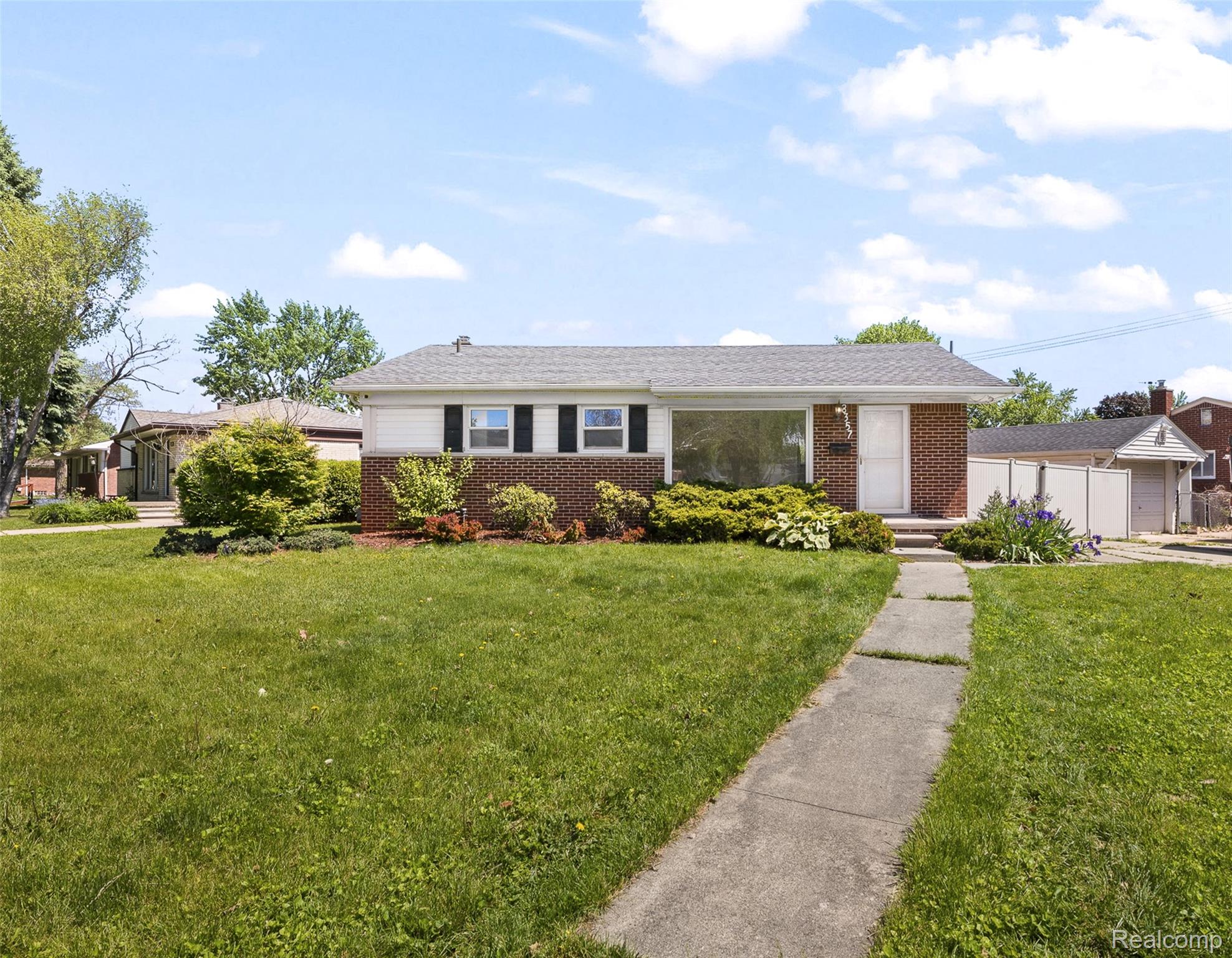 8357, Margaret, Taylor, Michigan, 48180