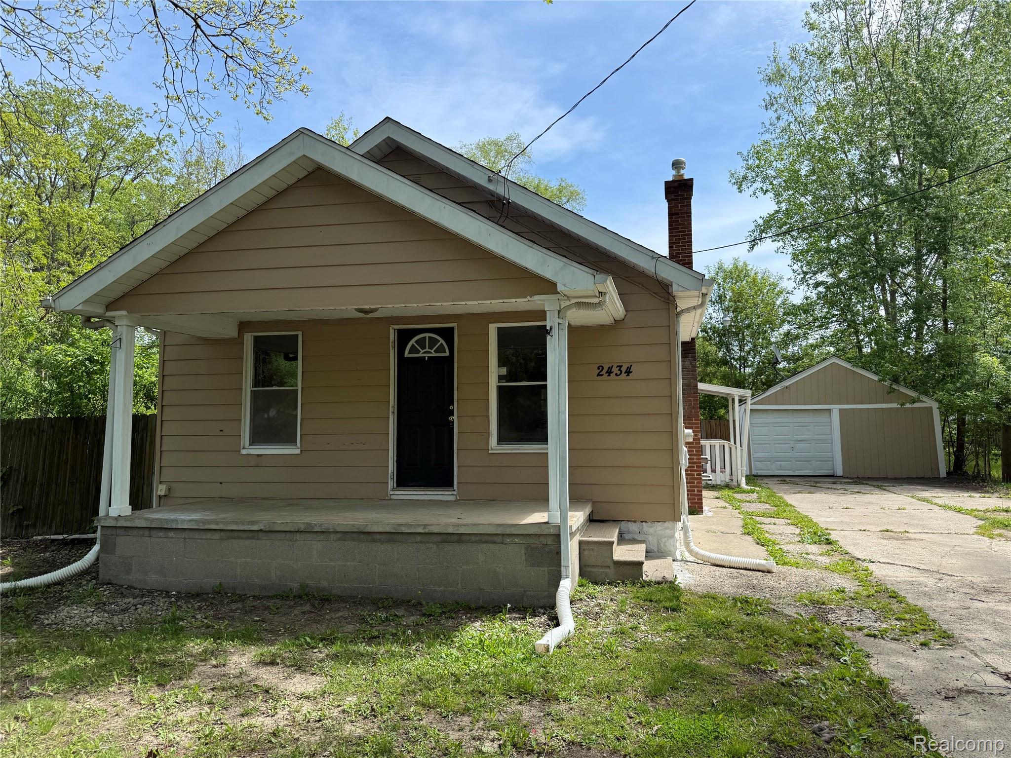 2434, Thornton, Flint, Michigan, 48504