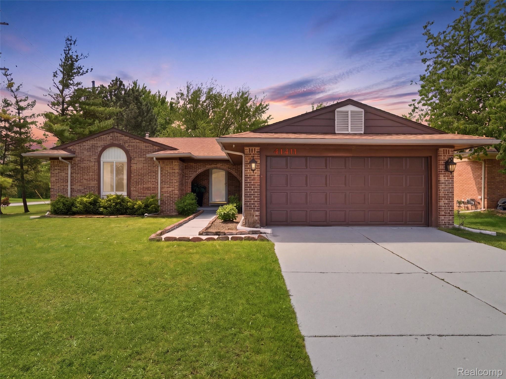 41411, Greenwood, Canton, Michigan, 48187
