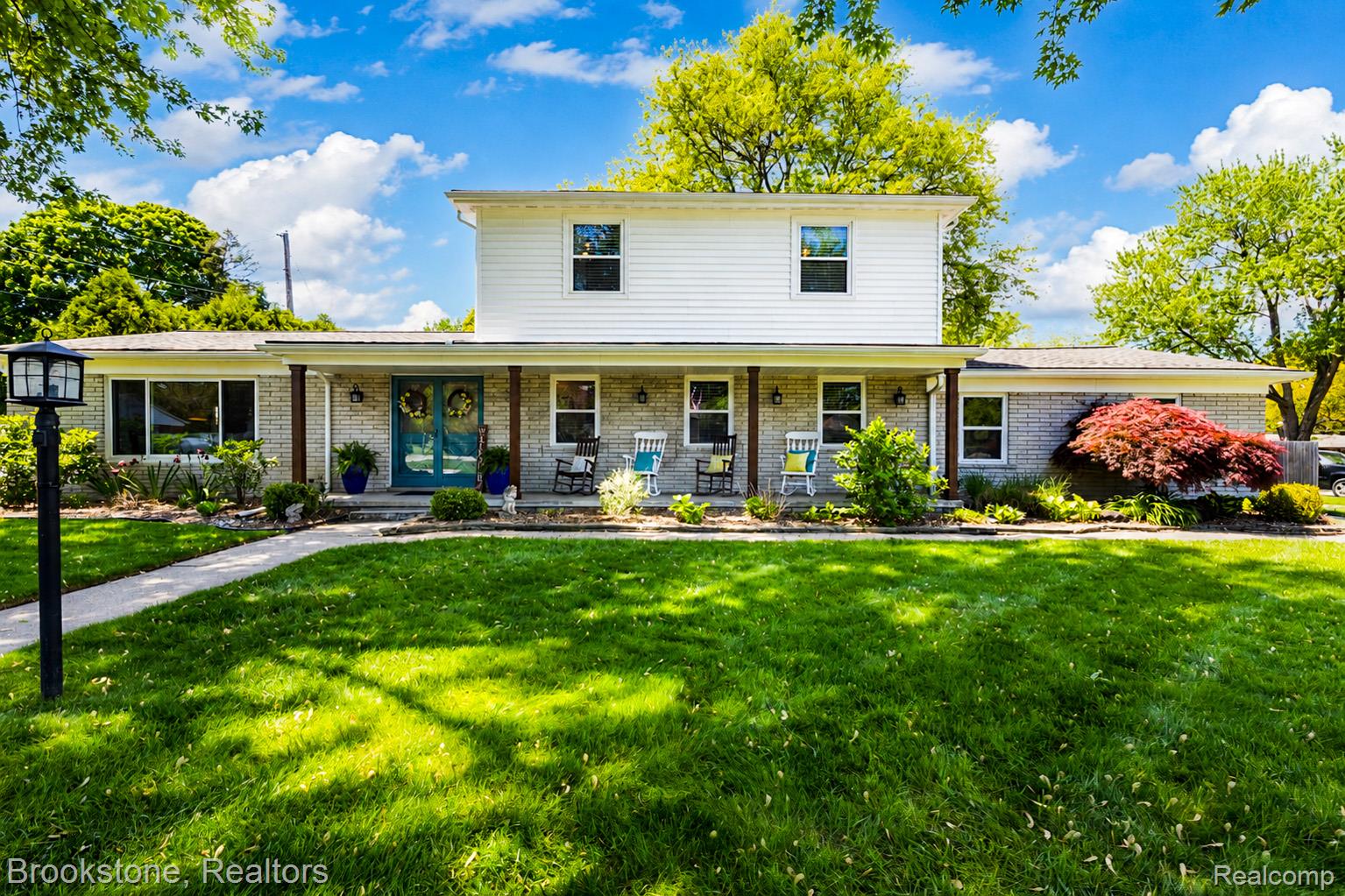 20323, Riverhill, Clinton Township, Michigan, 48036