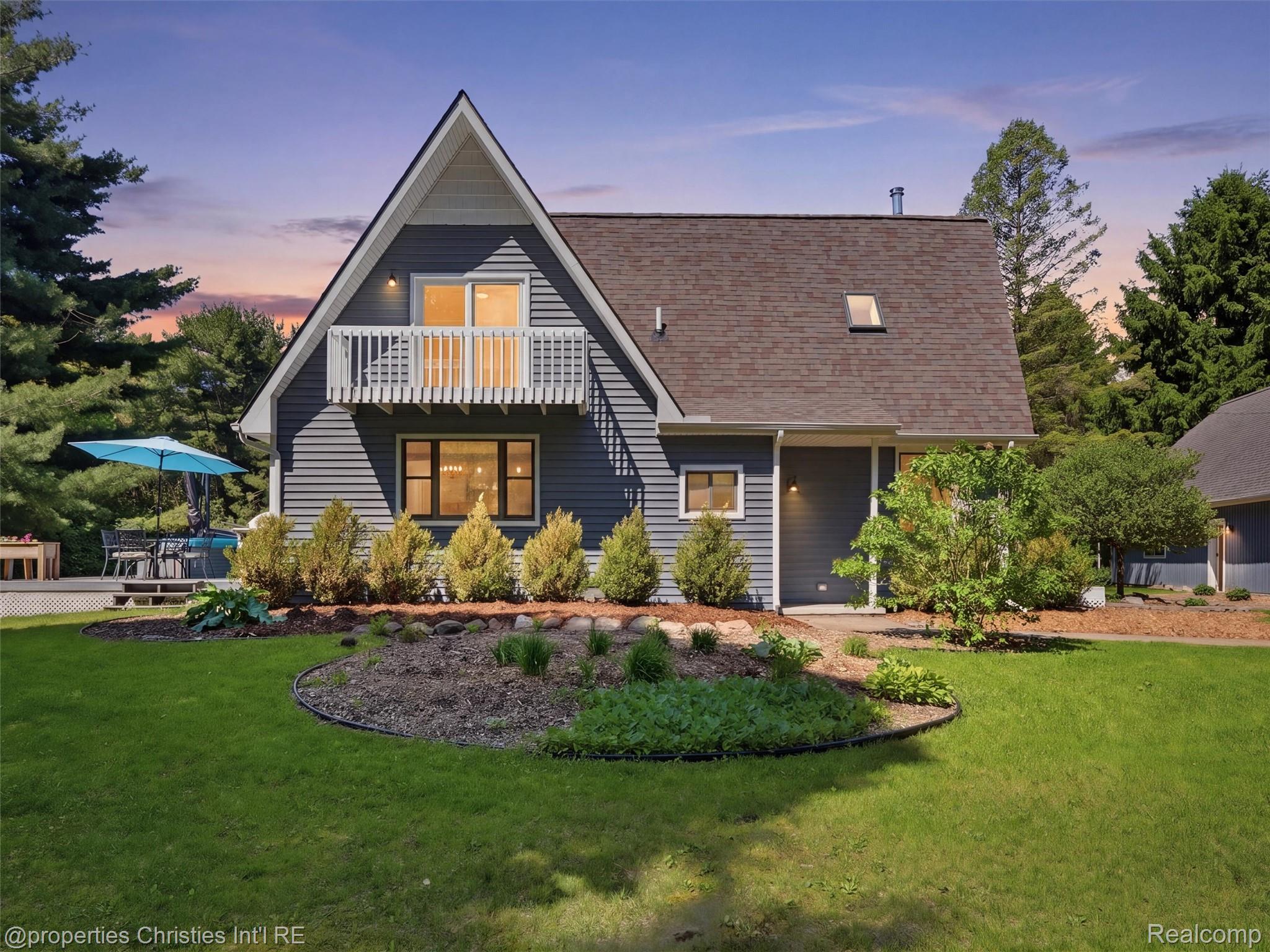 8645, Toma, Pinckney, Michigan, 48169