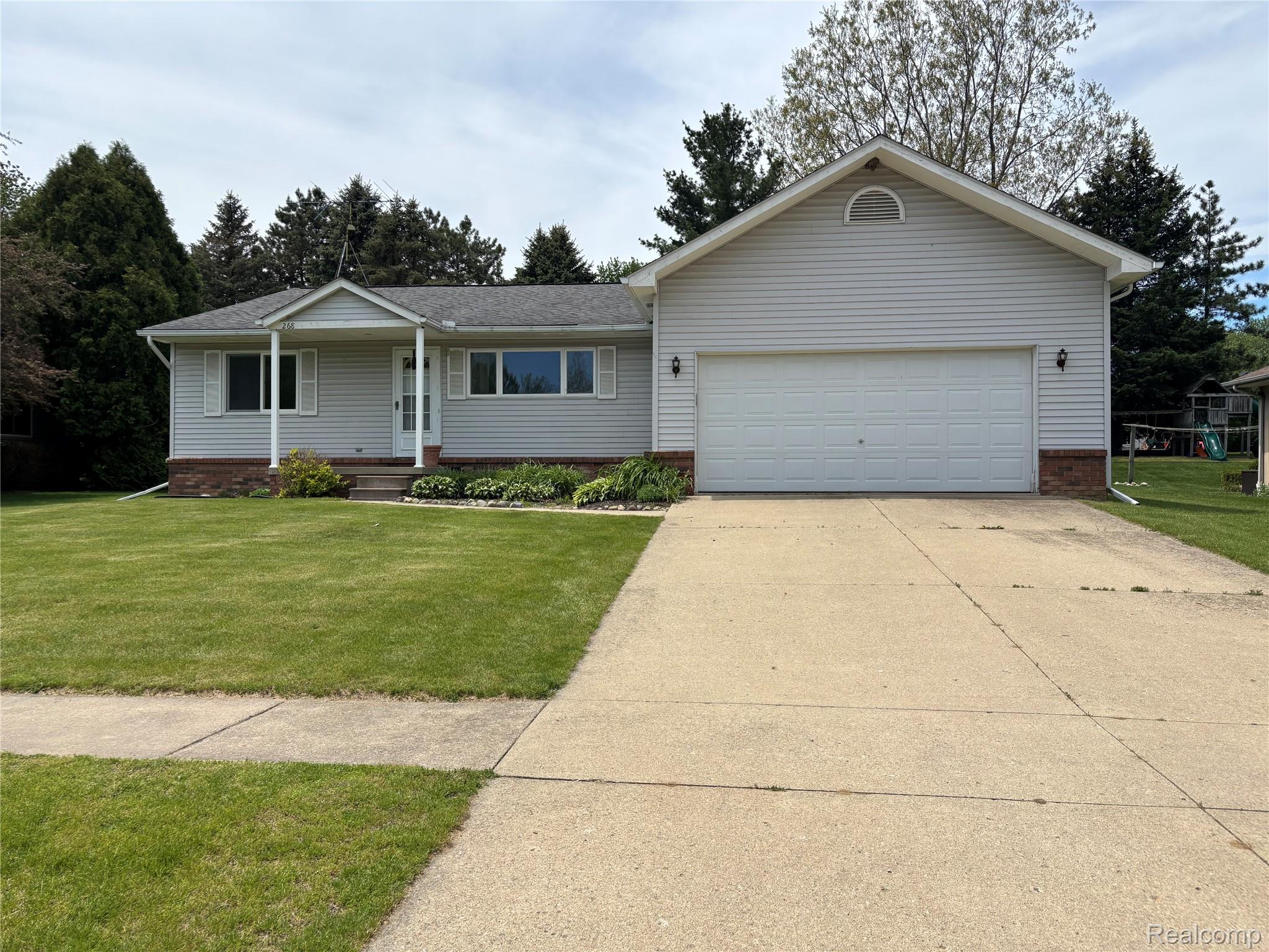 268, Jonathon, Almont, Michigan, 48003