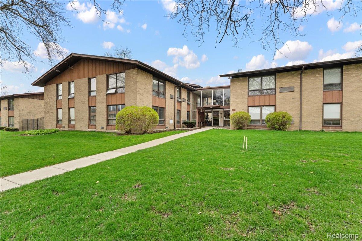 1545, CHERBONEAU, #41, Detroit, Michigan, 48207