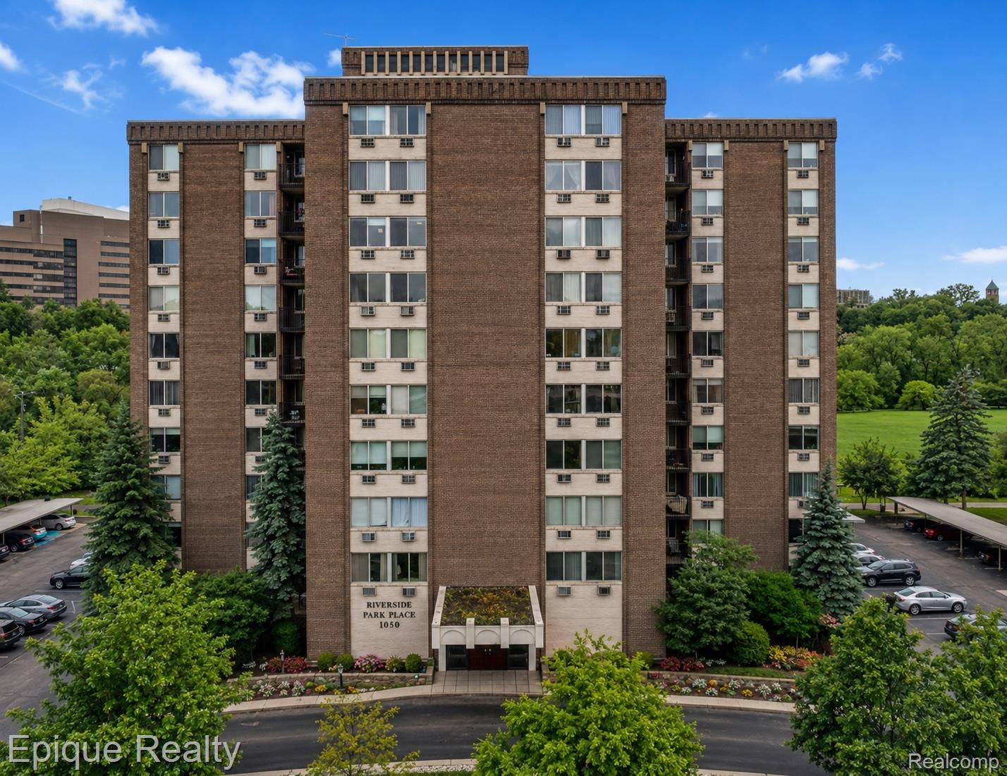 1050, Wall, #8F, Ann Arbor, Michigan, 48105