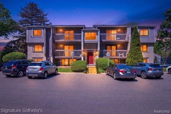 29850, 12 Mile, #512, Farmington, Michigan, 48334