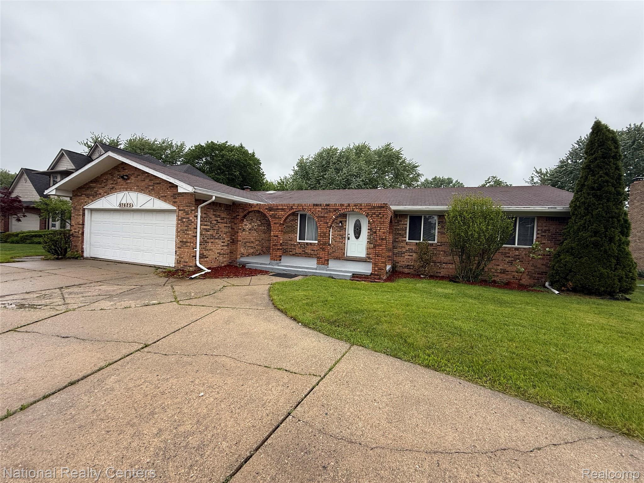 37625, RYAN, Sterling Heights, Michigan, 48310