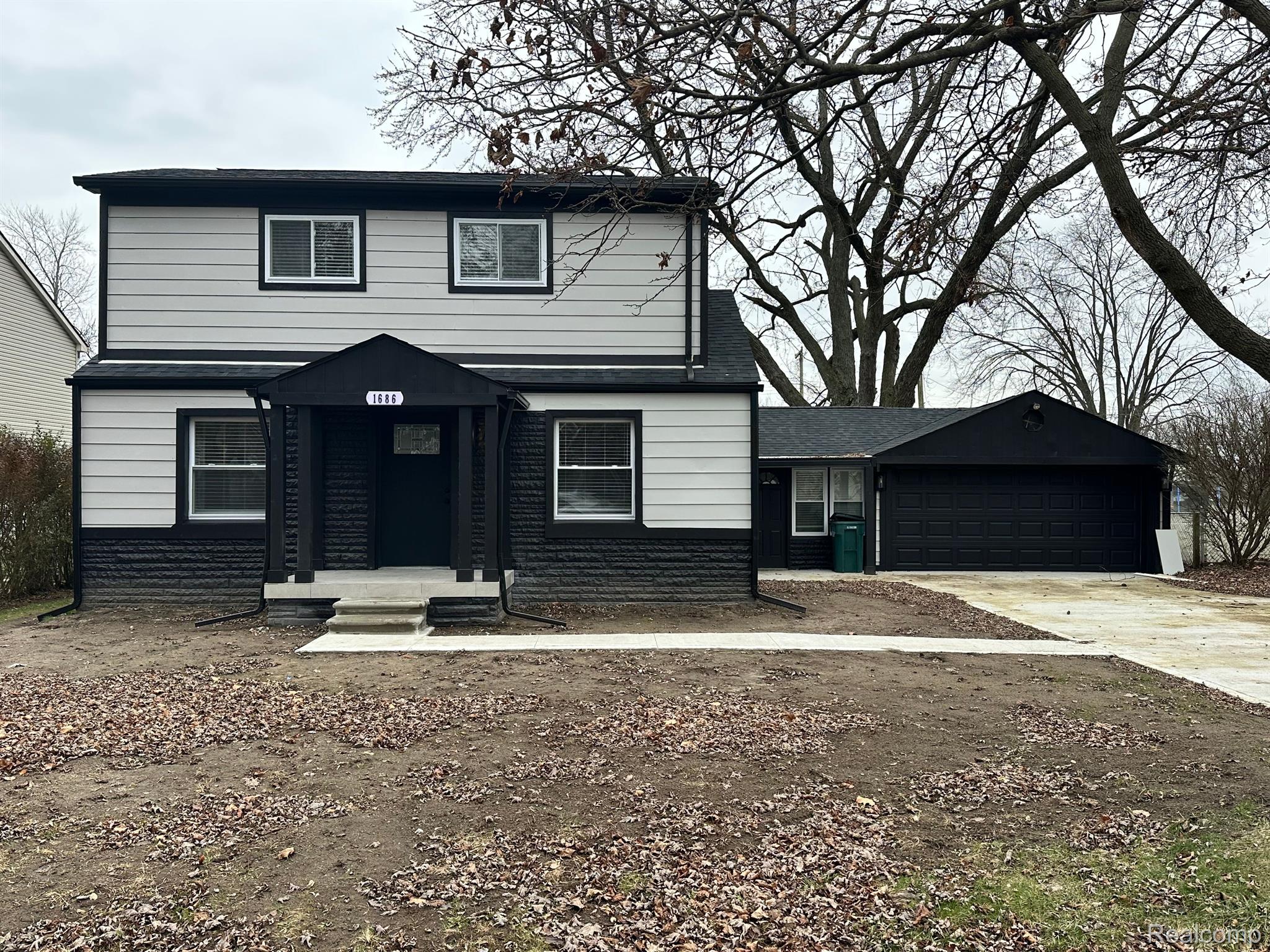 1686, BEECH, Troy, Michigan, 48083