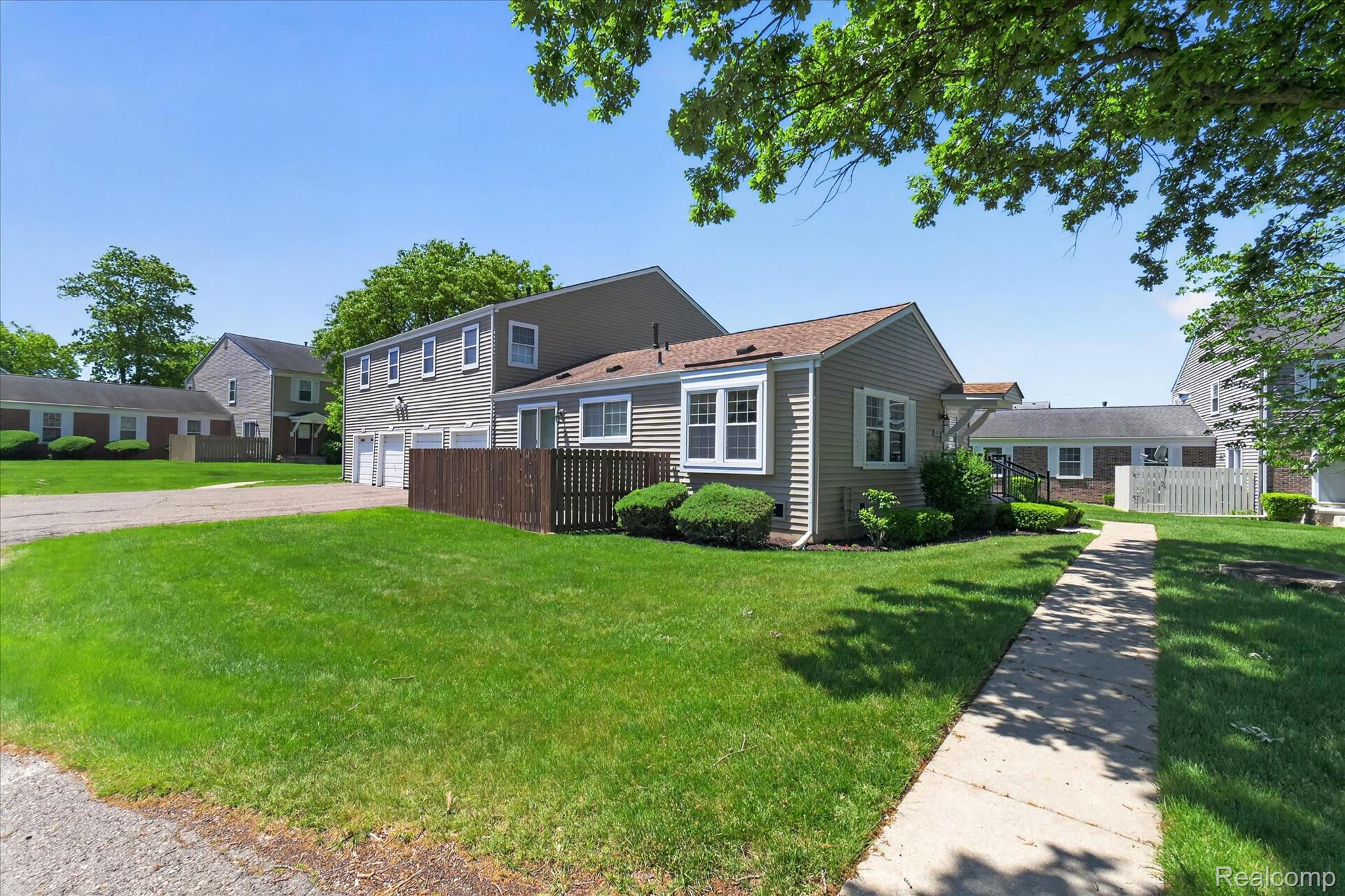 23613, Rockledge, Novi, Michigan, 48375