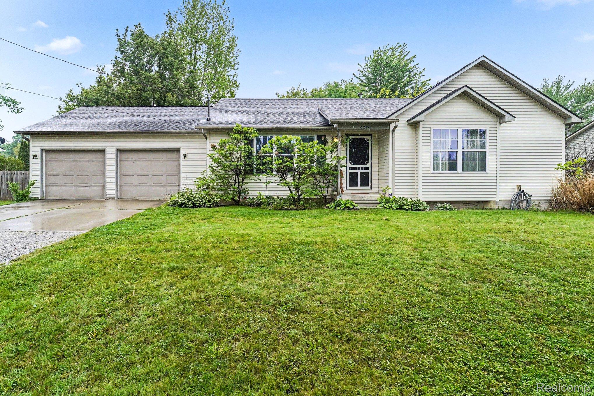 4228, Thom, Burton, Michigan, 48509
