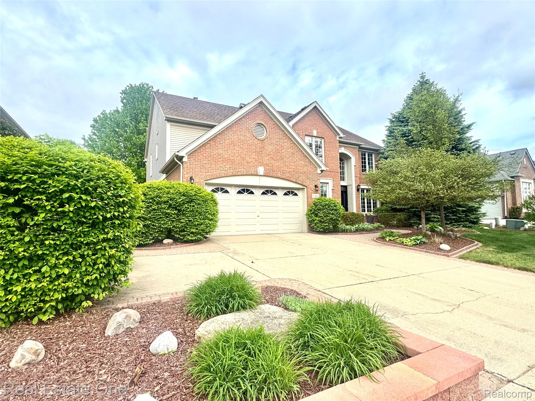 1215, Letica, Rochester, Michigan, 48307