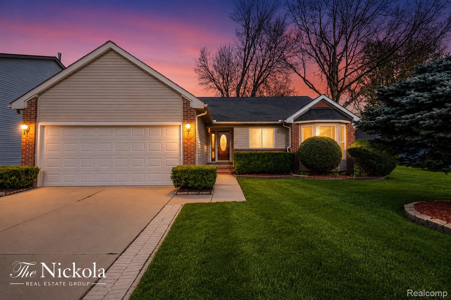 3132, LOUIS, Troy, Michigan, 48083
