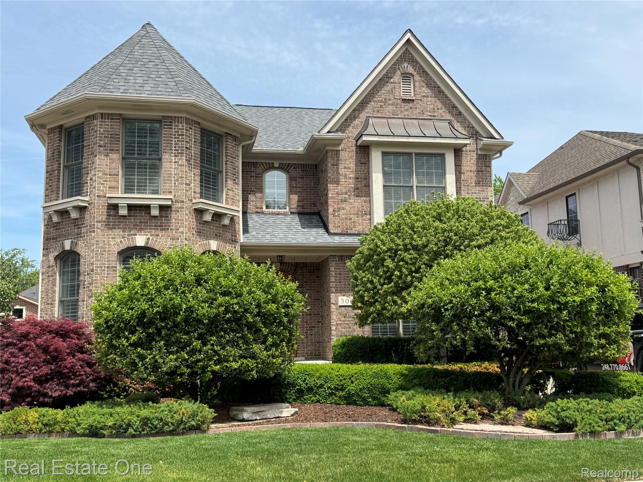 306, Woodward, Rochester, Michigan, 48307