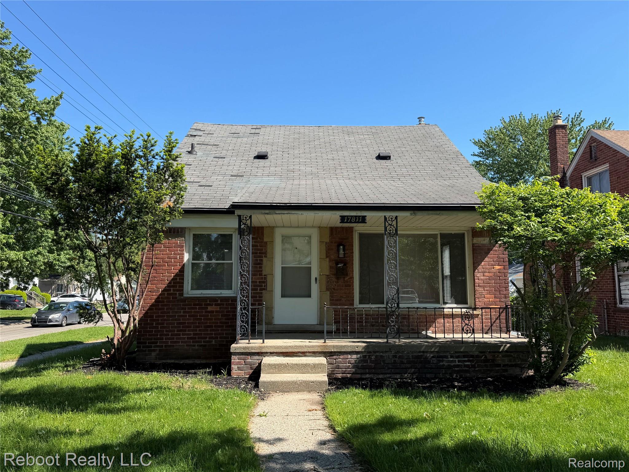 17811, Lincoln, Roseville, Michigan, 48066