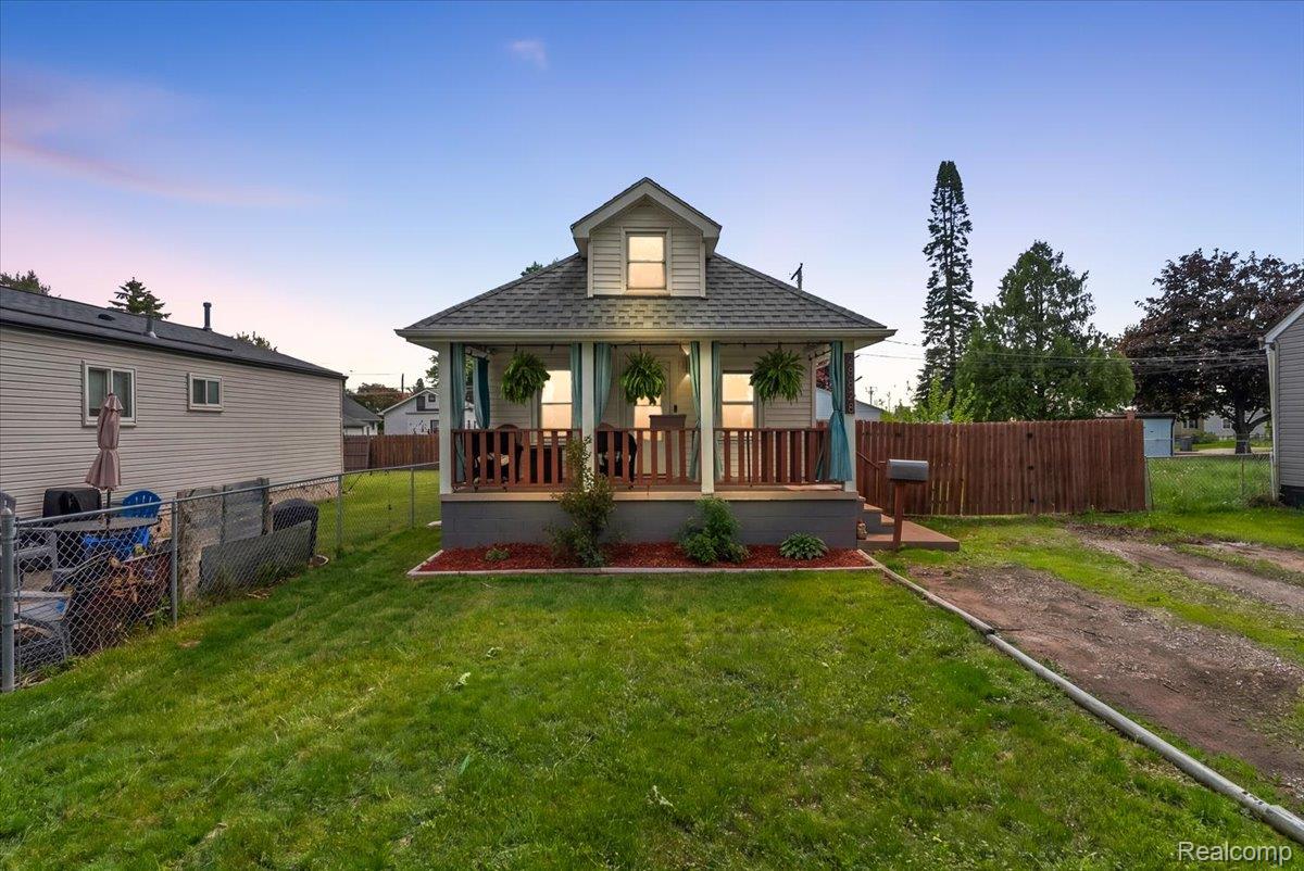 28828, Galloway, Roseville, Michigan, 48066