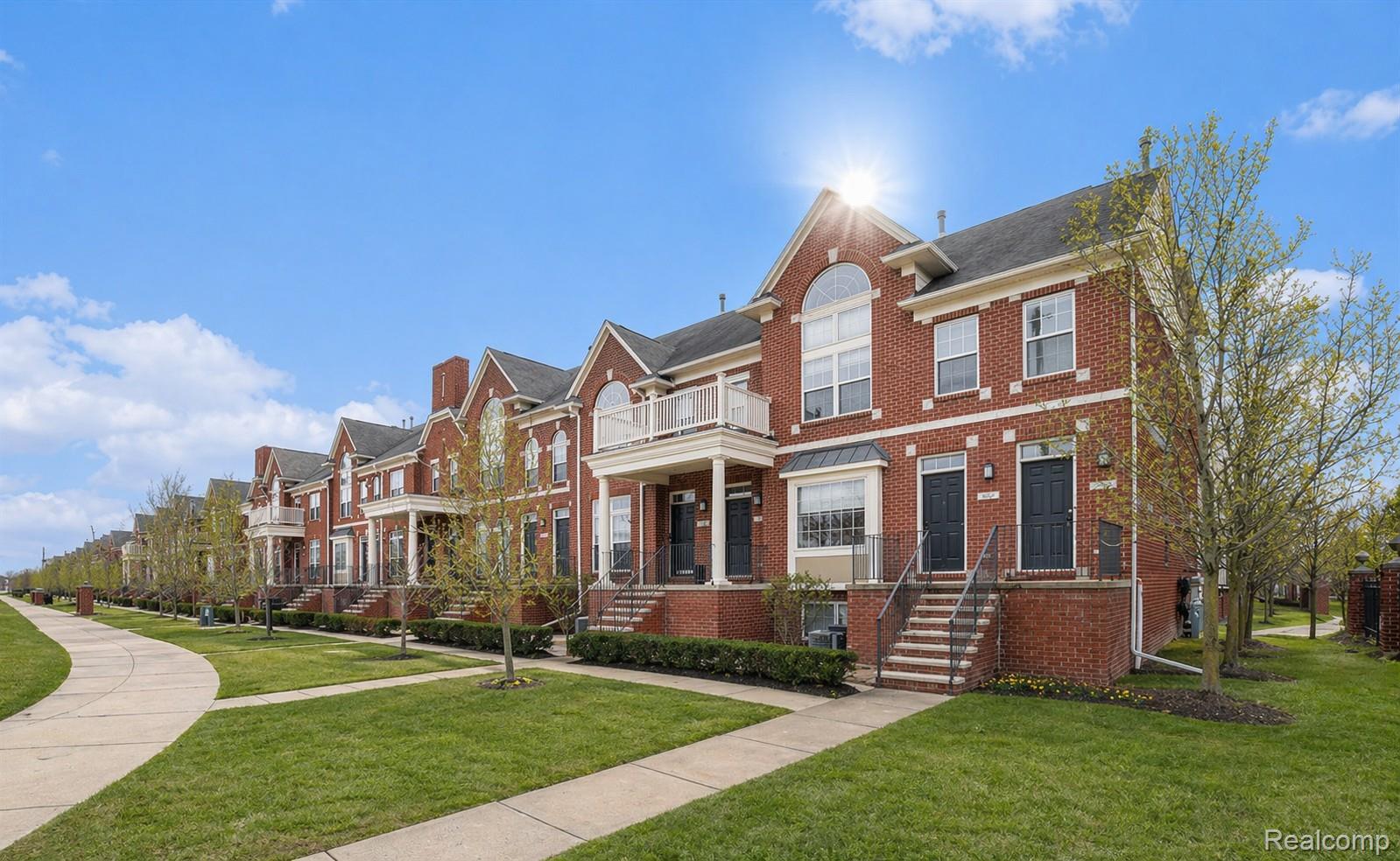 3286, Camden, Troy, Michigan, 48084