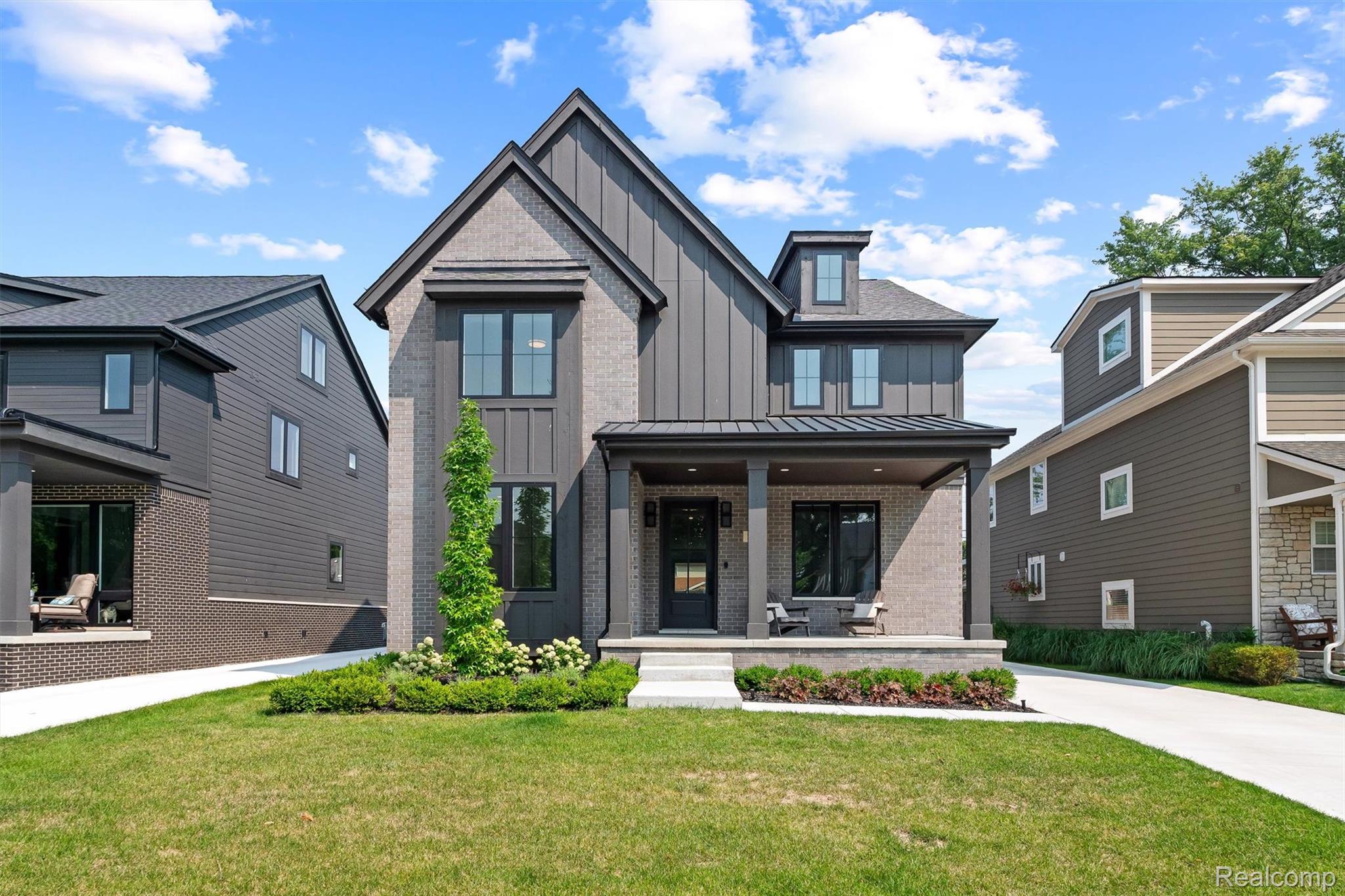 2663, Dorchester, Birmingham, Michigan, 48009