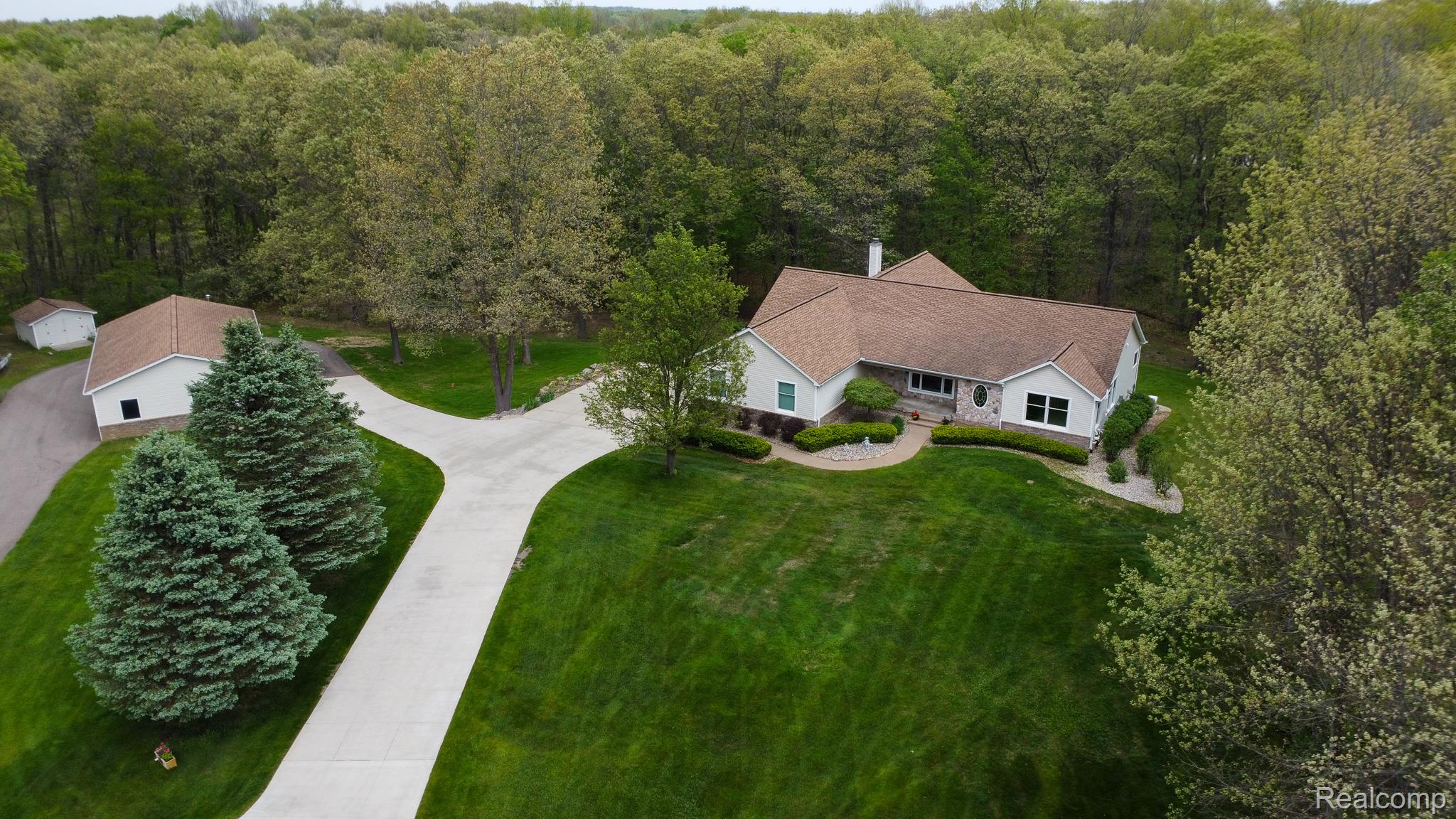 321, Elio, Highland, Michigan, 48357