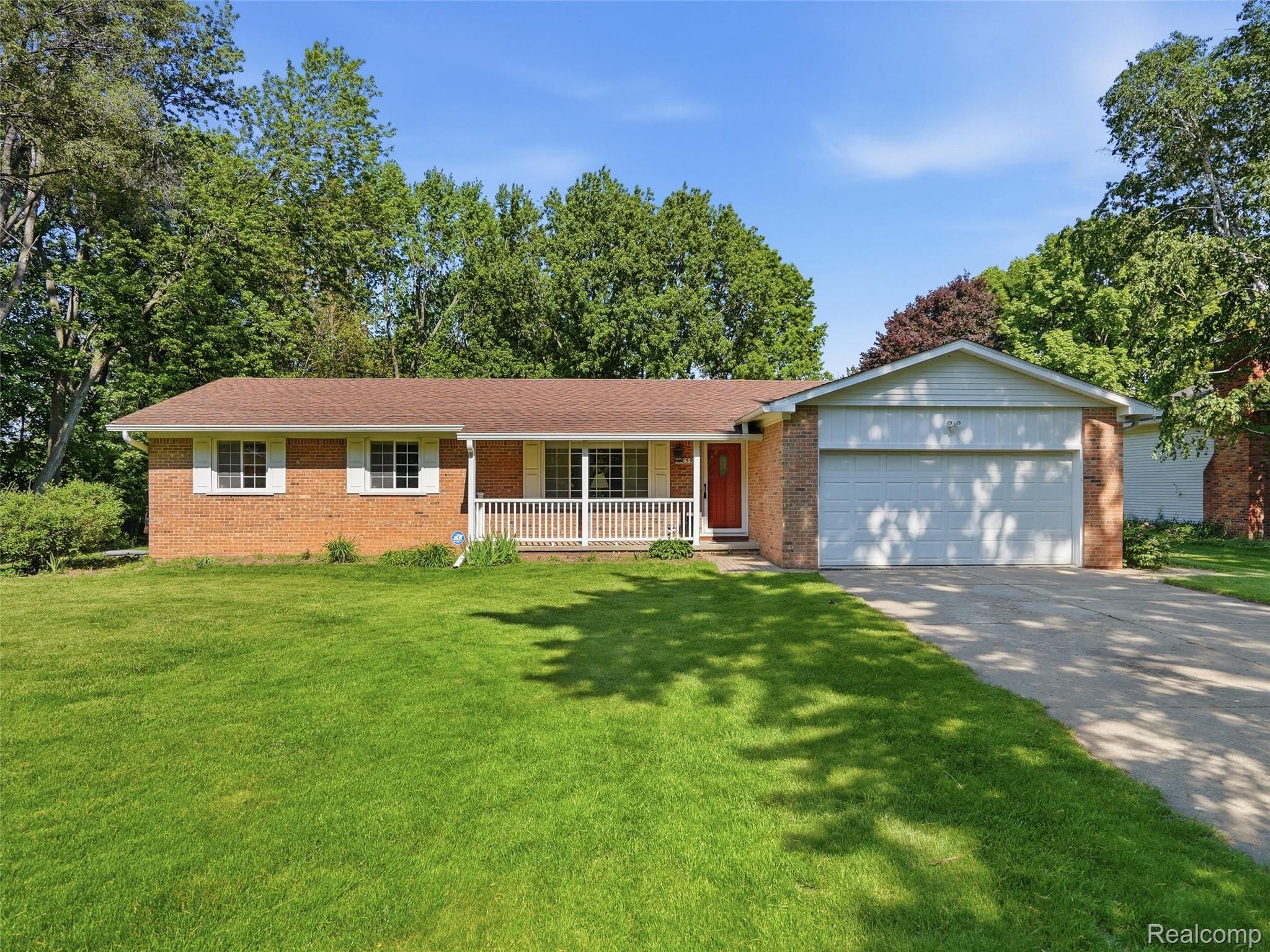 5059, Kidder, Almont, Michigan, 48003