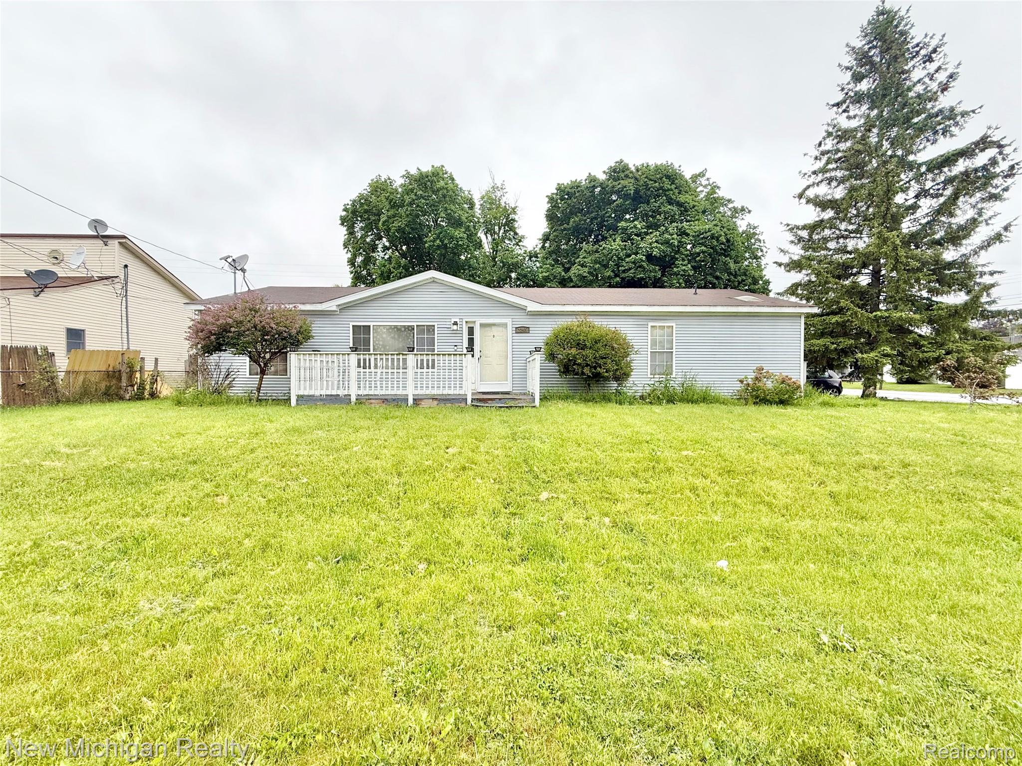 2245, Webber, Burton, Michigan, 48529