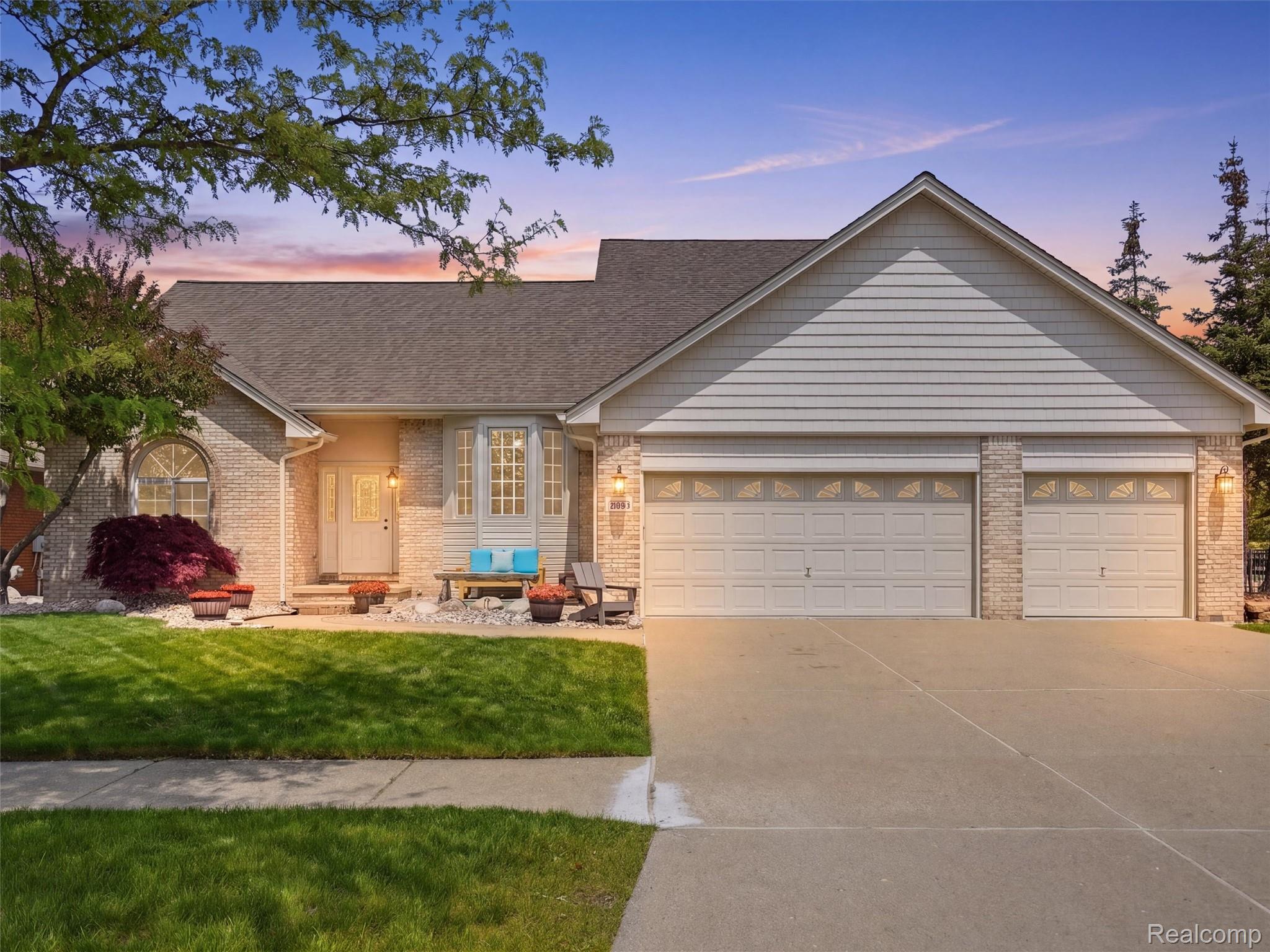 15581, Spiceway, Fraser, Michigan, 48026