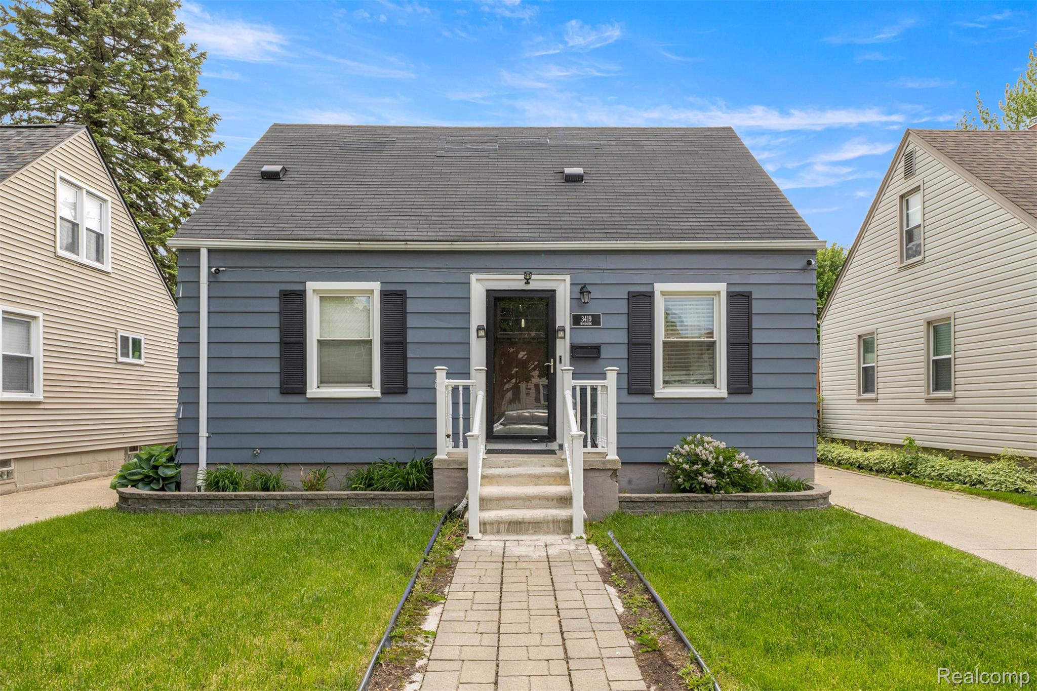 3419, Woodside, Dearborn, Michigan, 48124