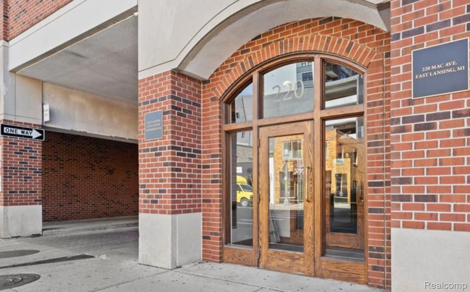 220, Mac, #311, East Lansing, Michigan, 48823
