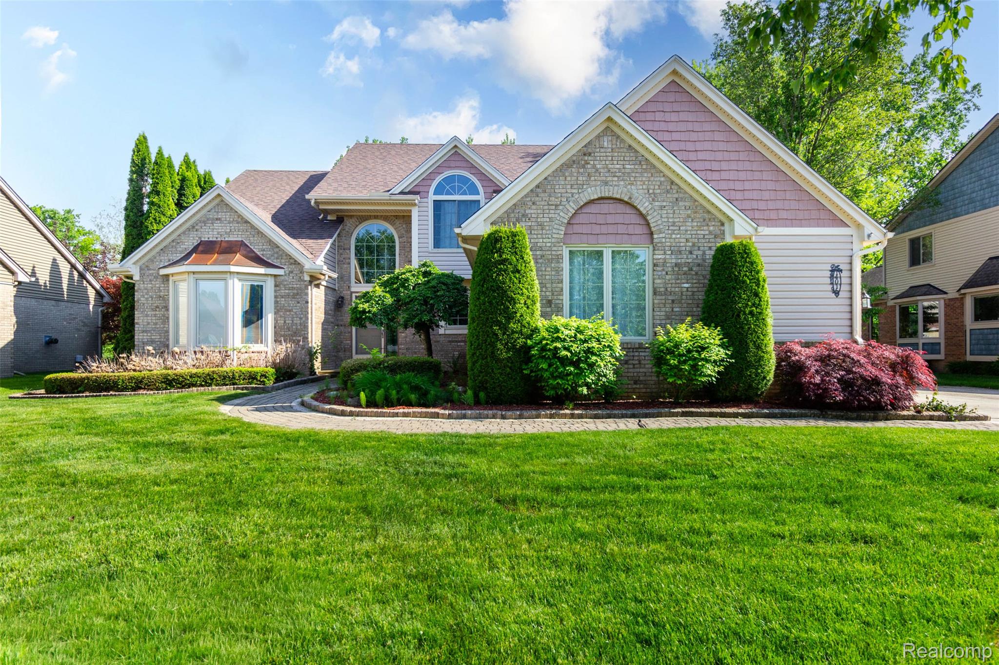 14016, Strathmore, Utica, Michigan, 48315