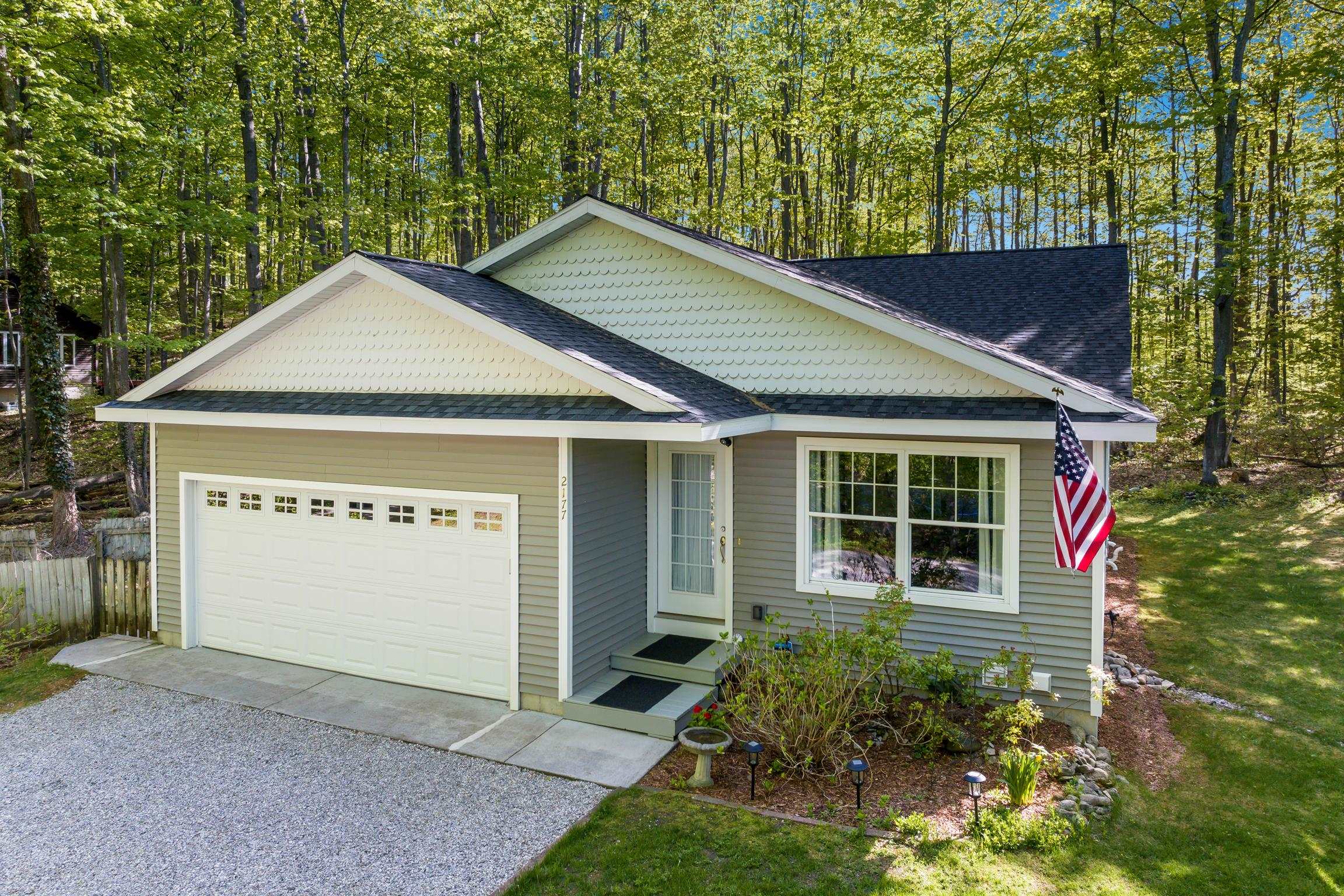 2177 N Jacobson